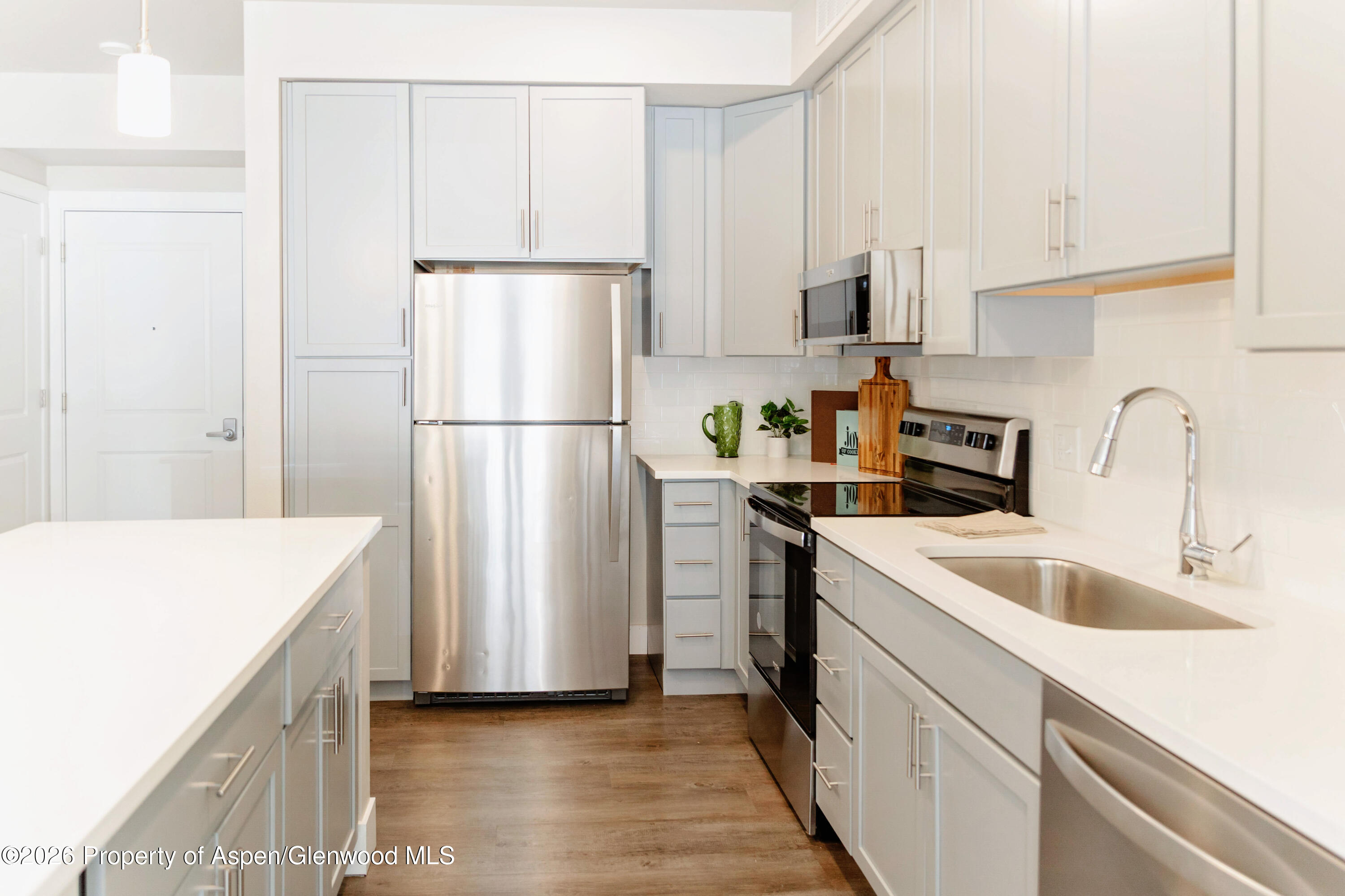 253 Wulfsohn Road 203