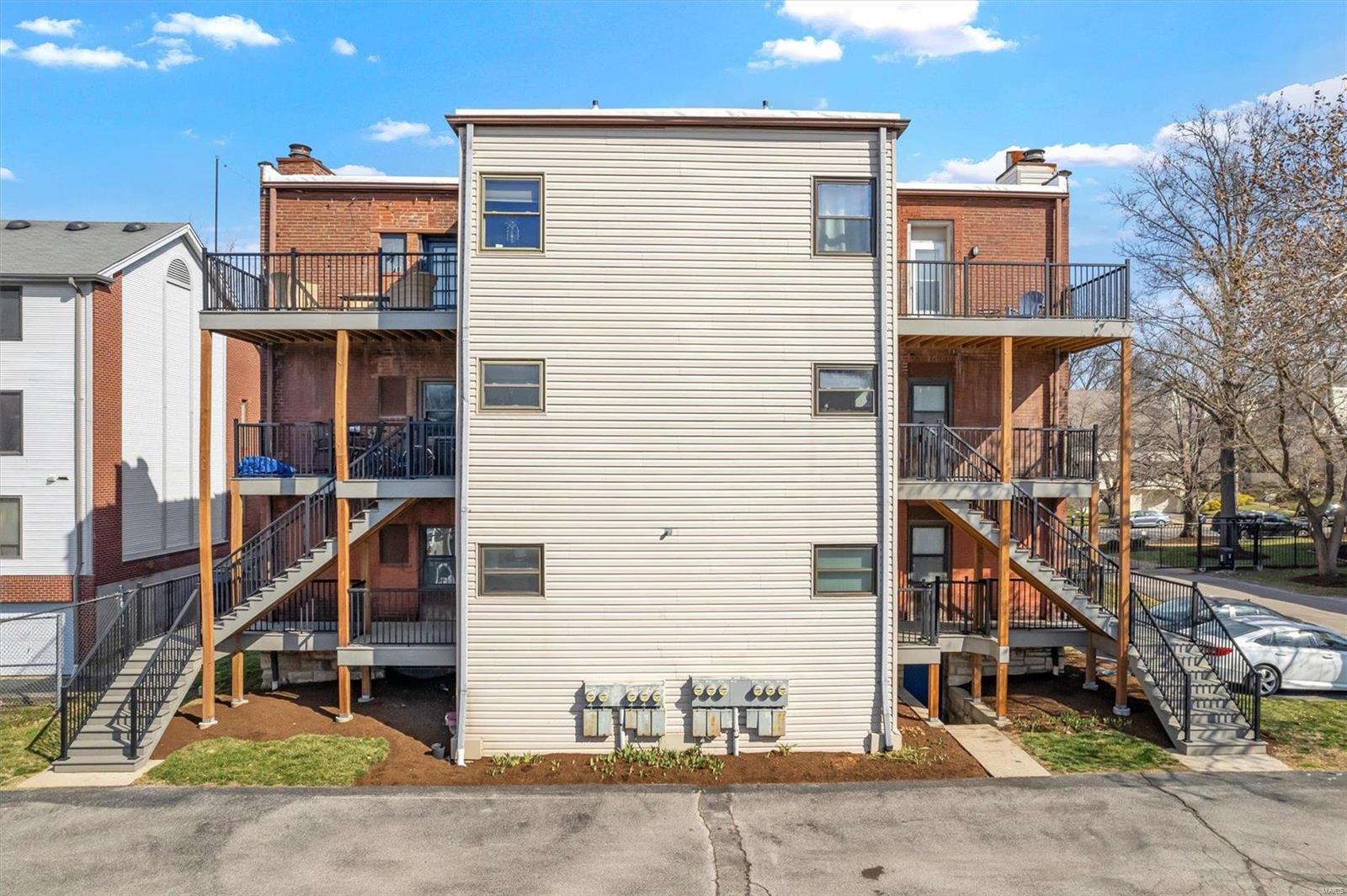 5592 Waterman Boulevard Unit: A2