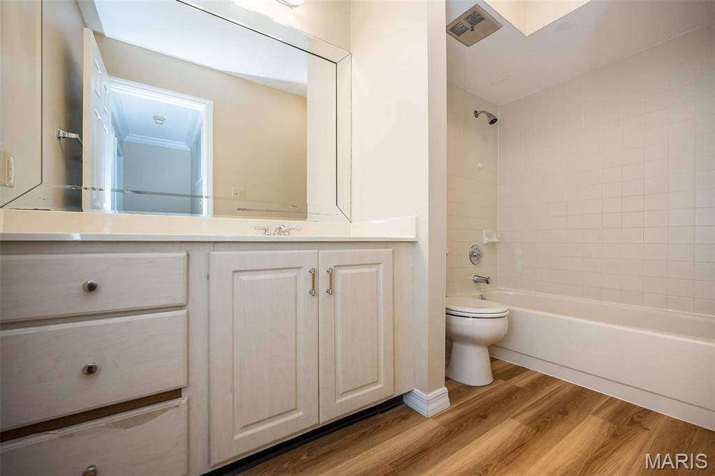 1621 Walpole Drive Unit: B