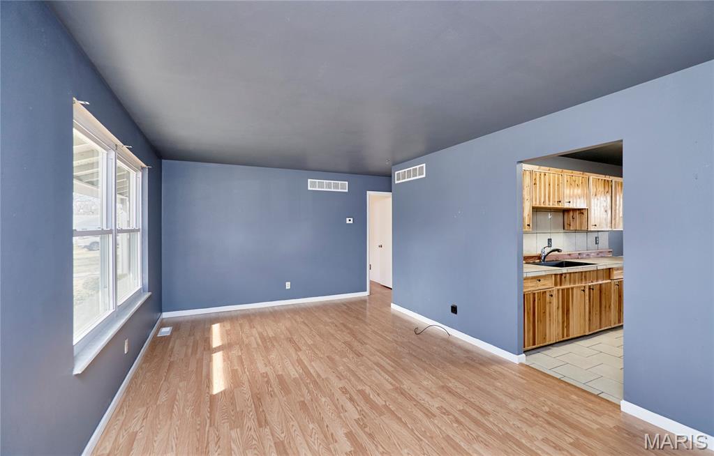 10 Parkdale Lane