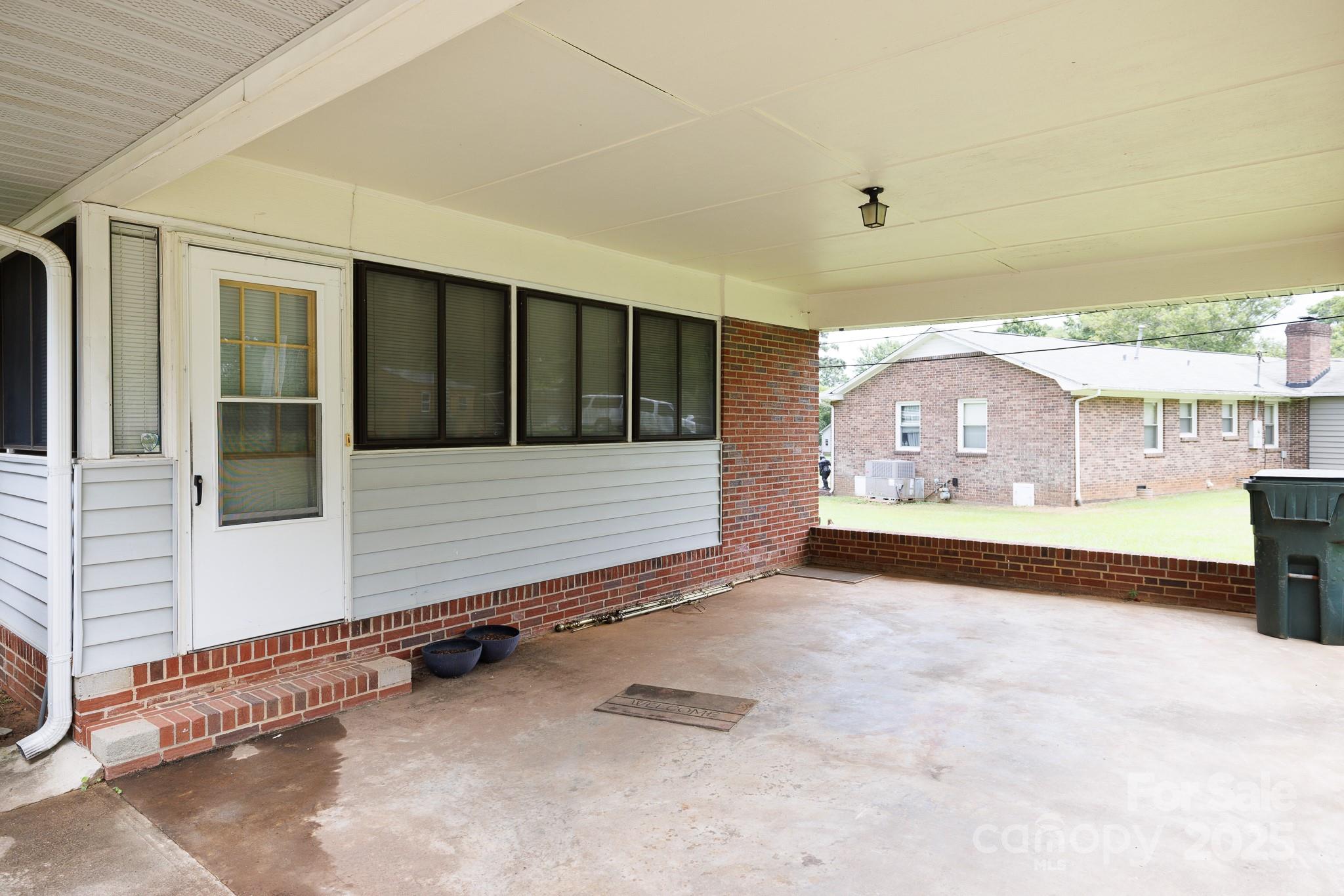 1447 Sullivan Street