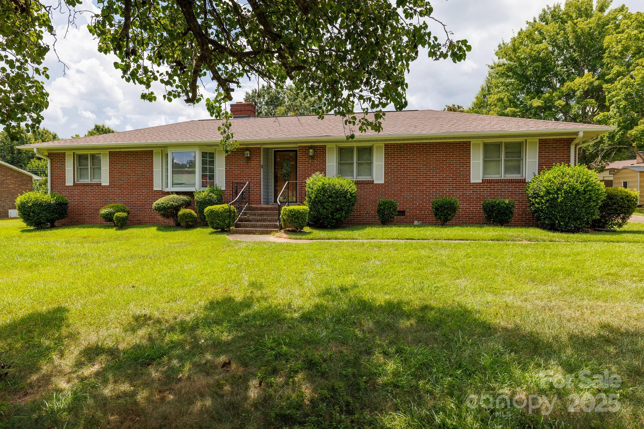 1447 Sullivan Street