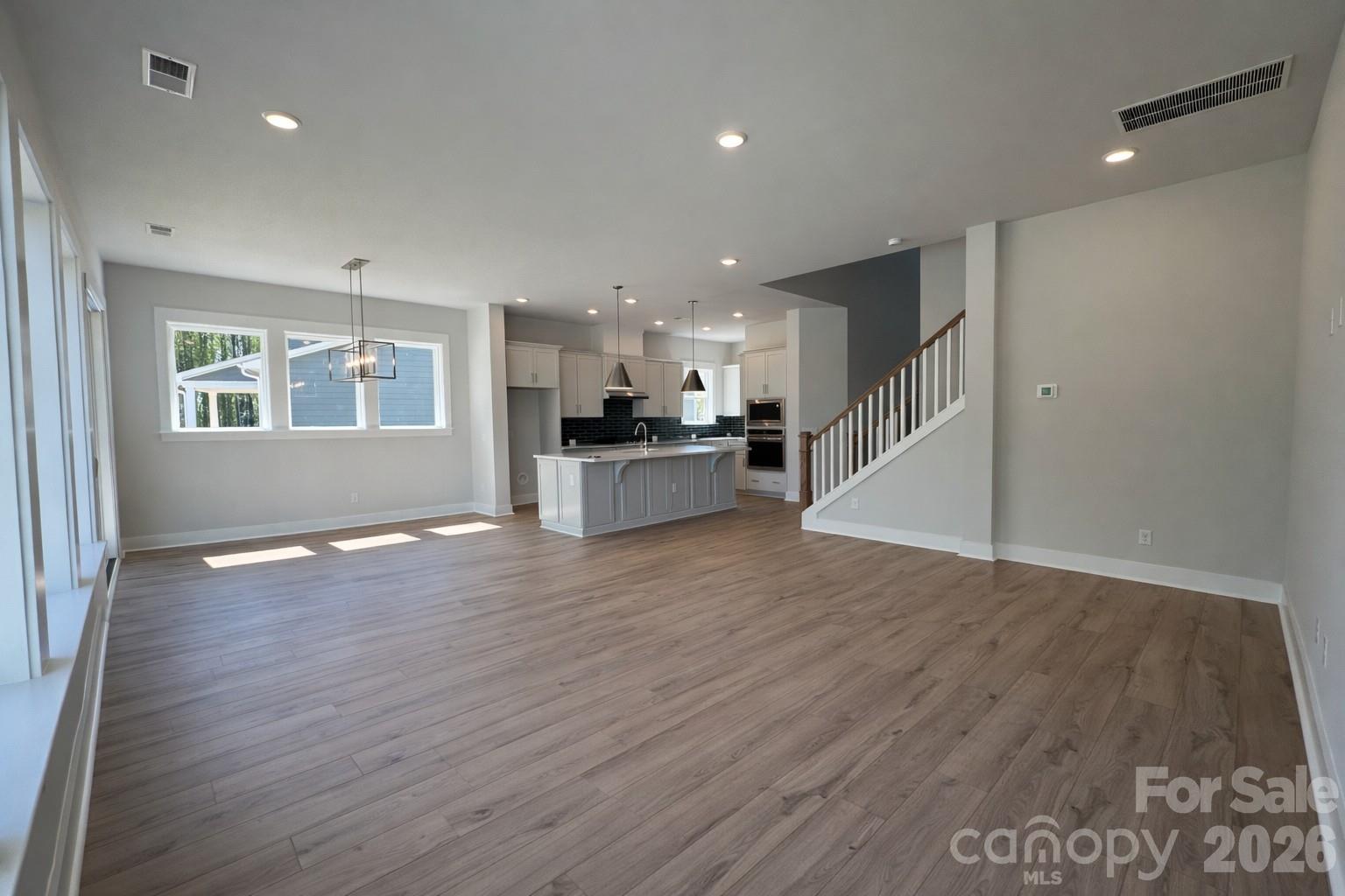 352 Portree Street