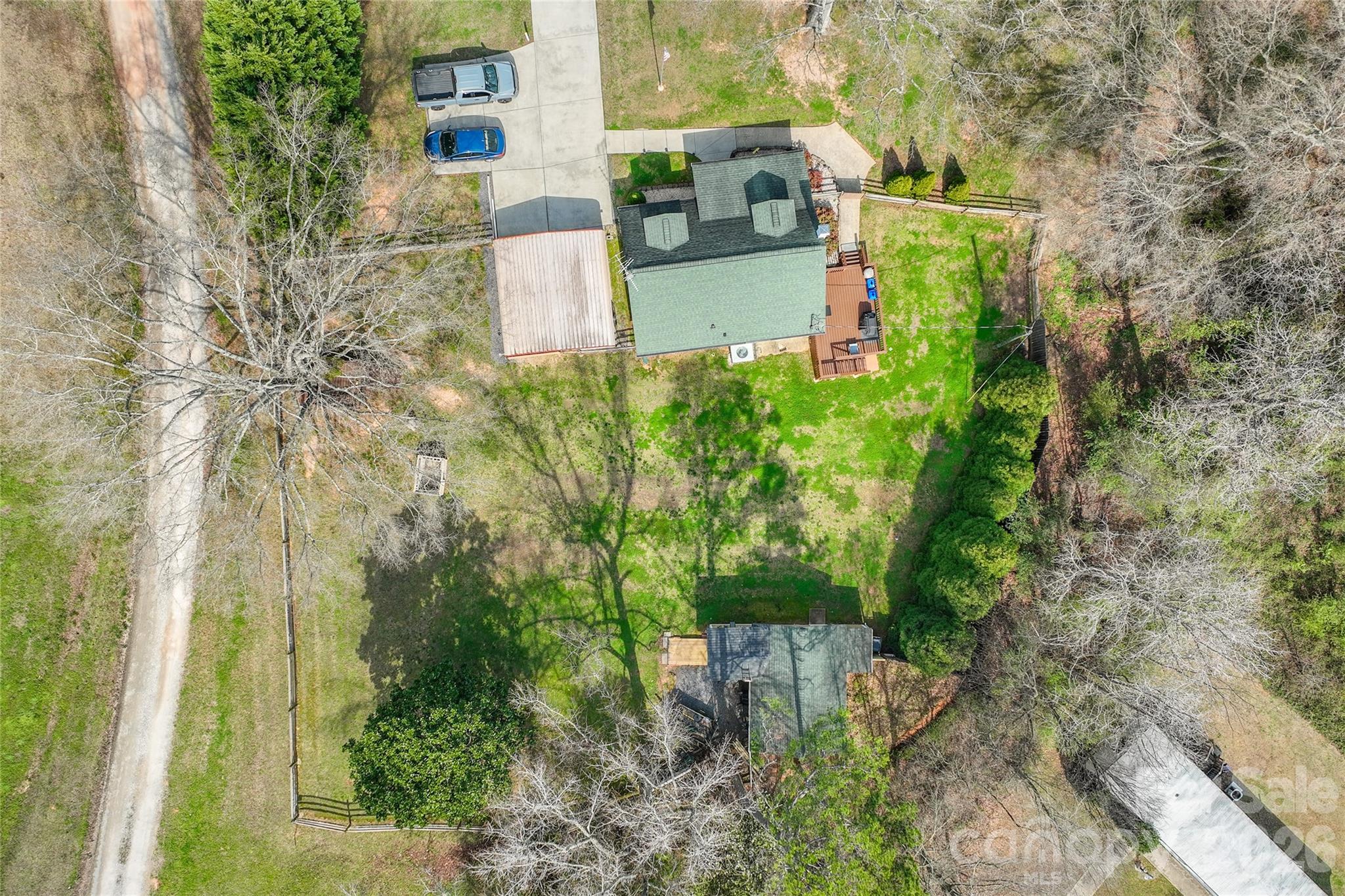 1411 Hensley Road E