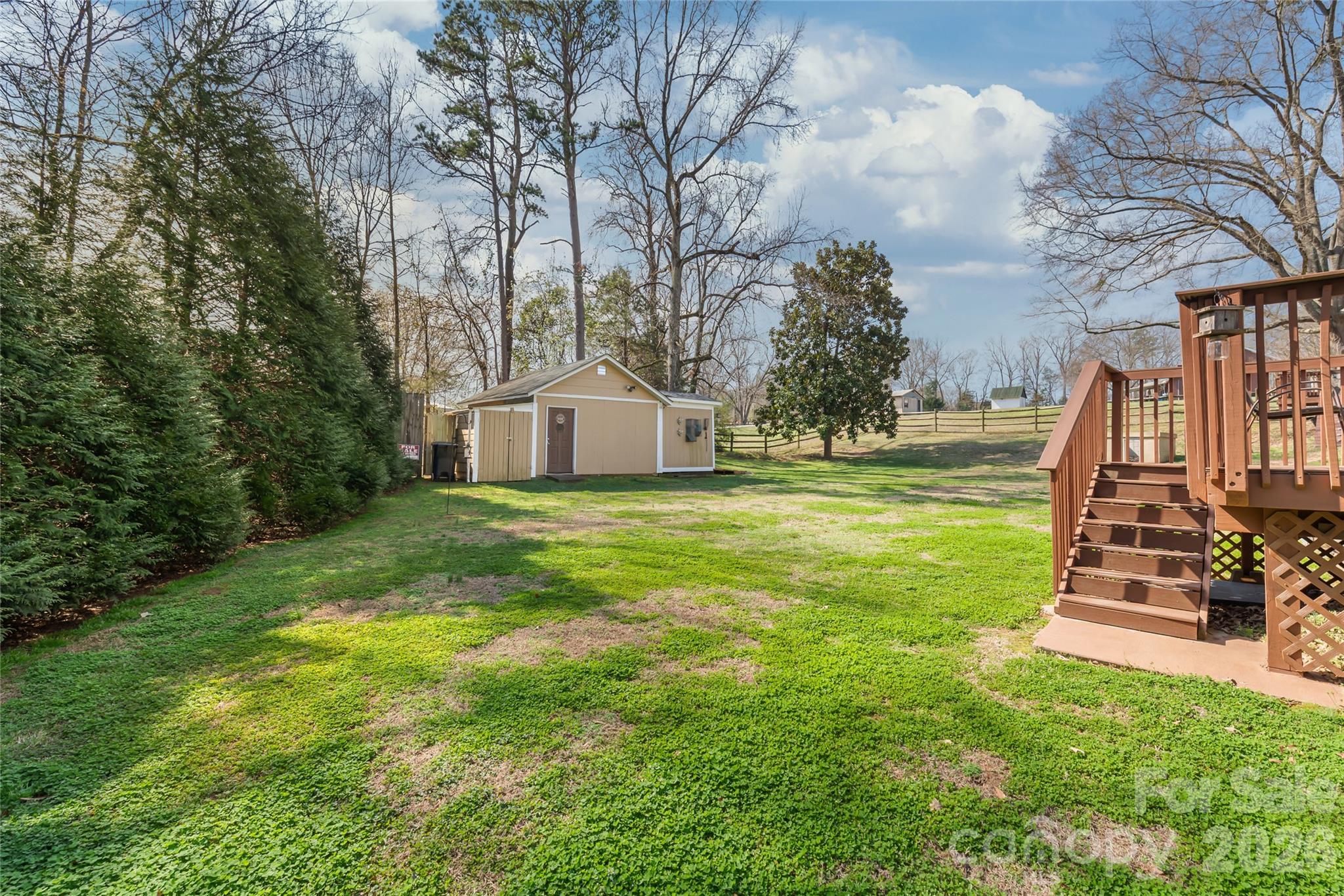 1411 Hensley Road E