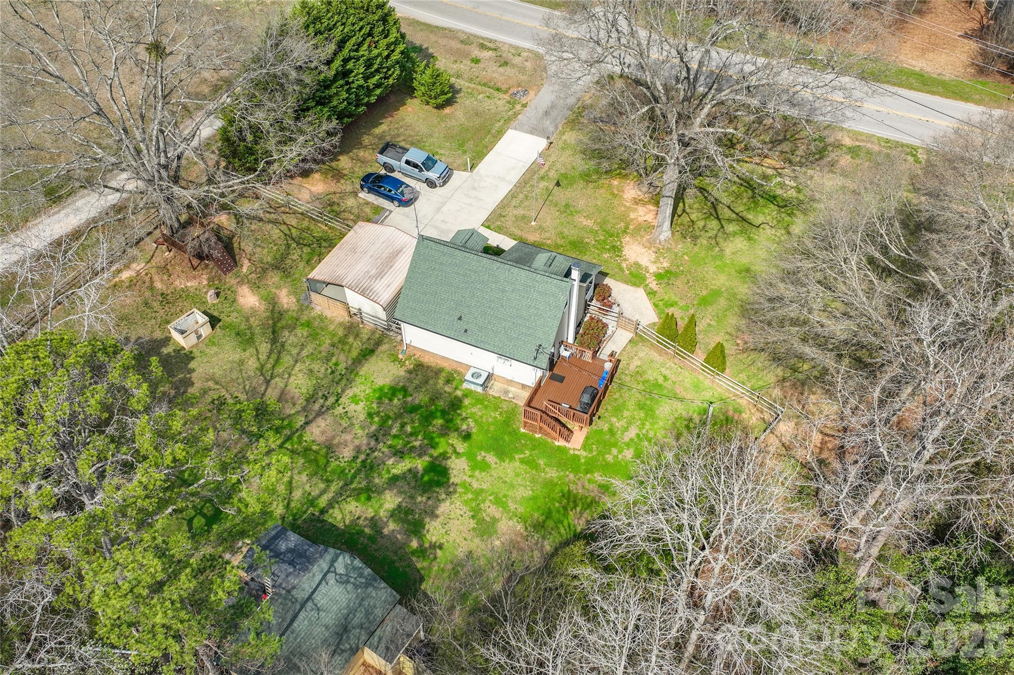1411 Hensley Road E