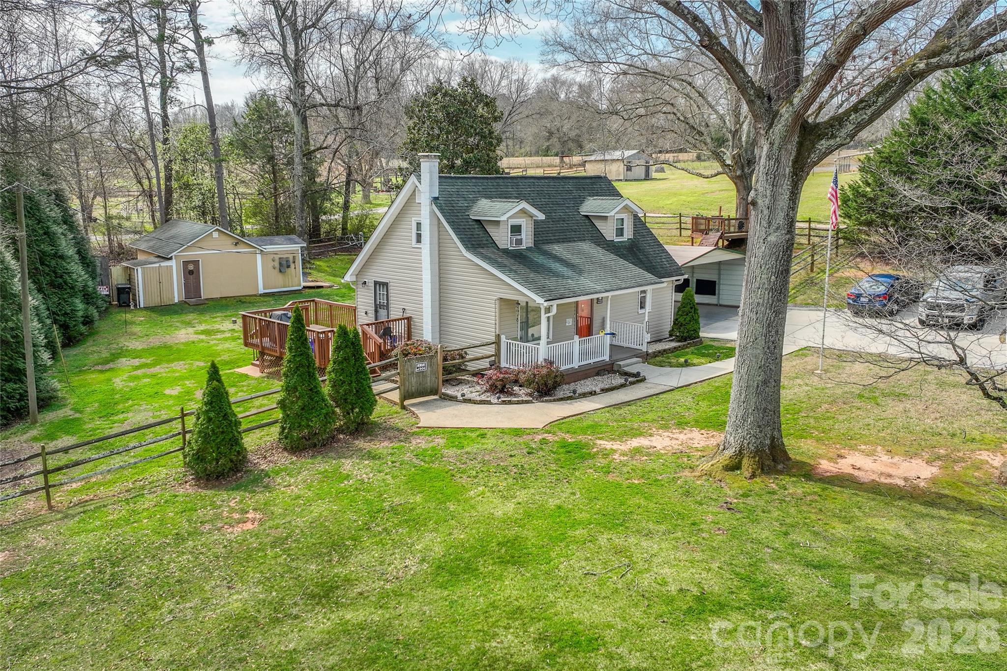 1411 Hensley Road E