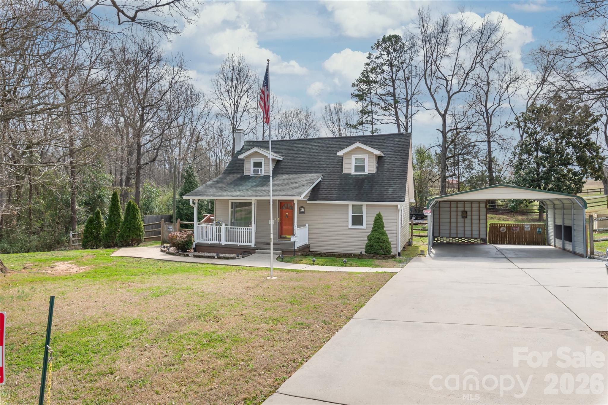1411 Hensley Road E