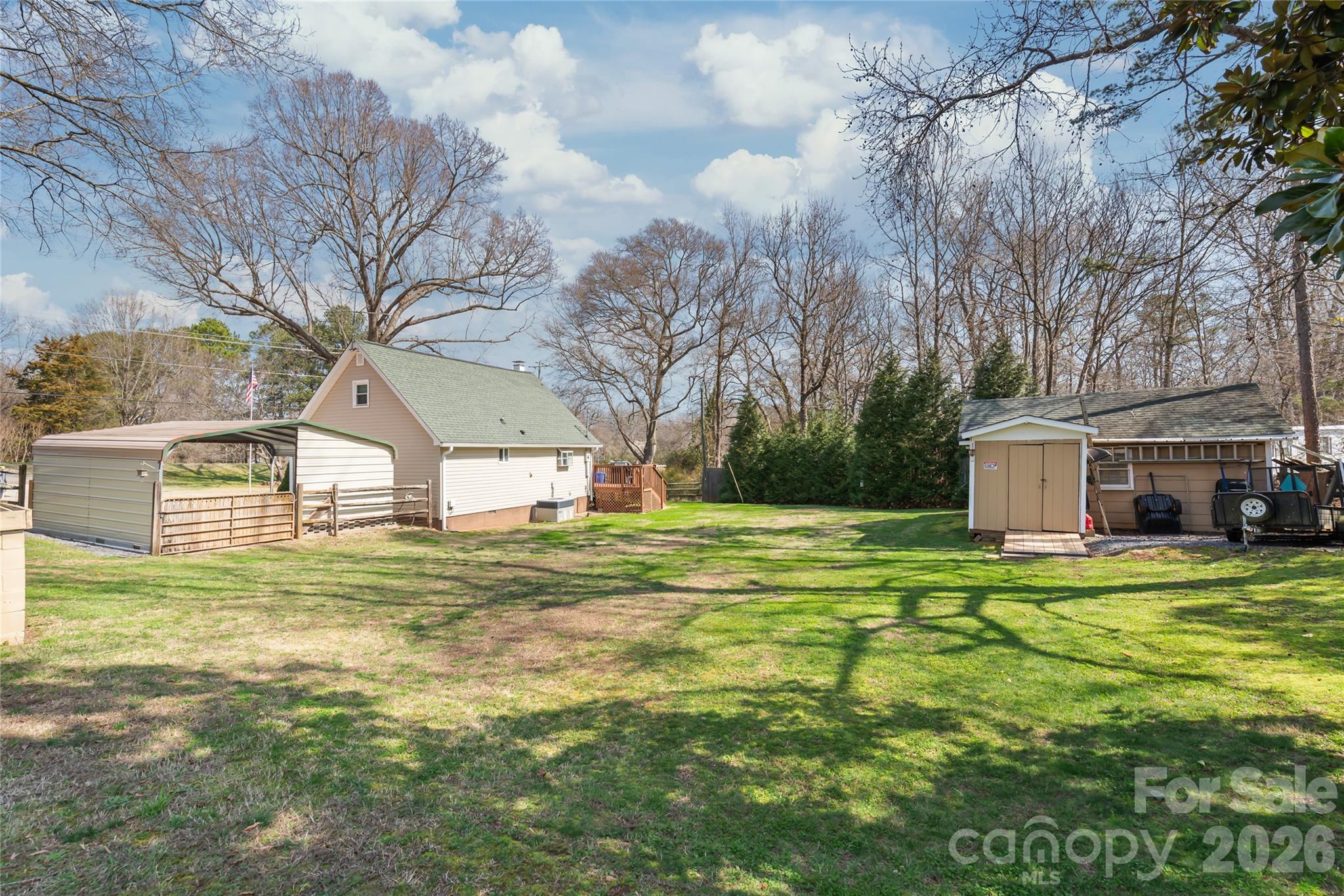 1411 Hensley Road E