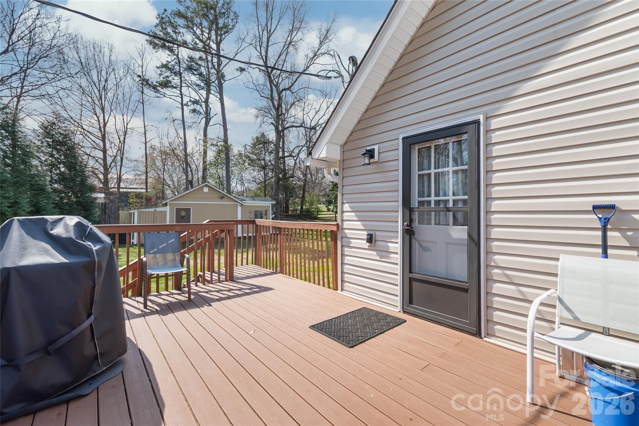 1411 Hensley Road E