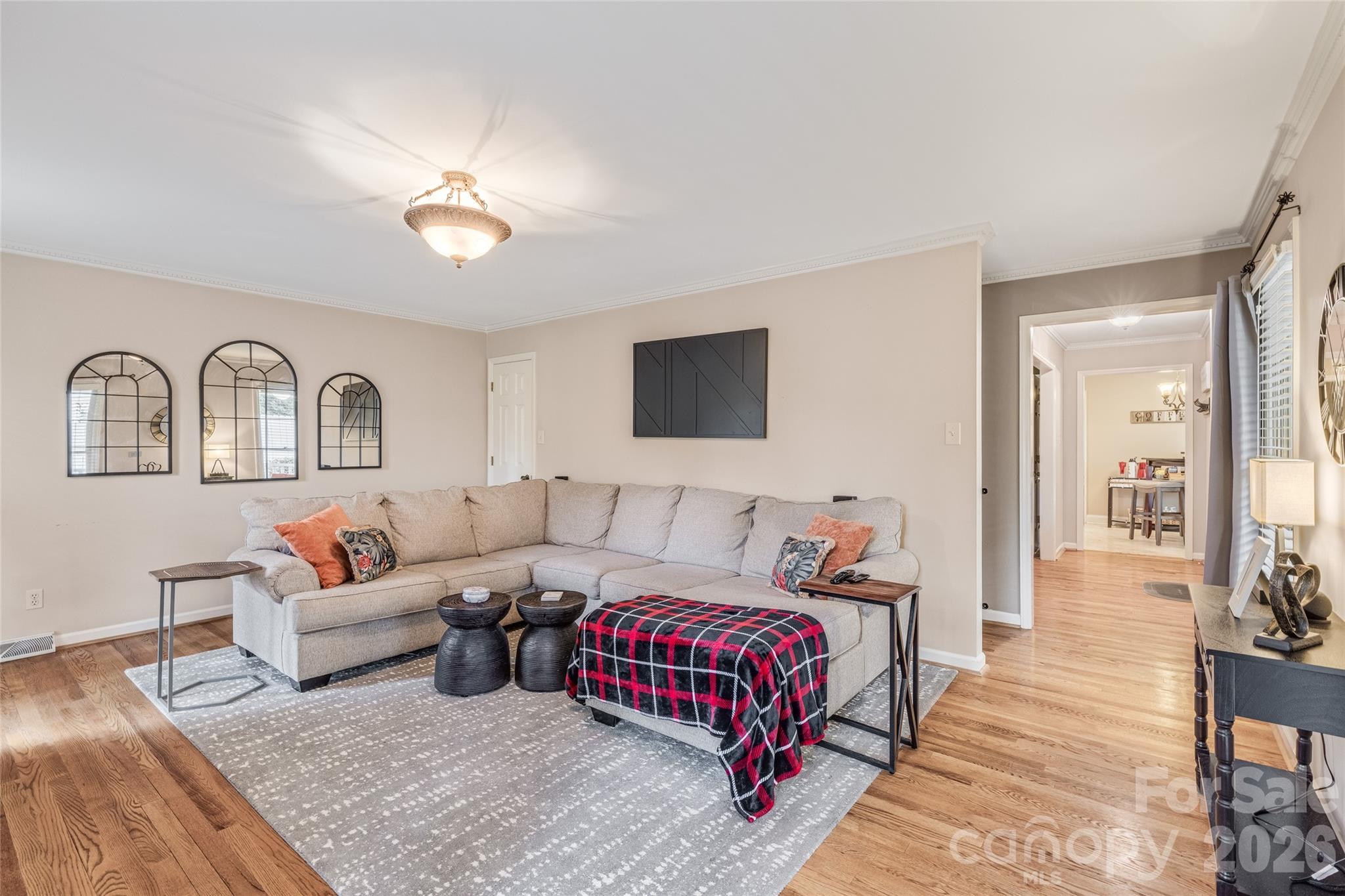 819 Willowhaven Court