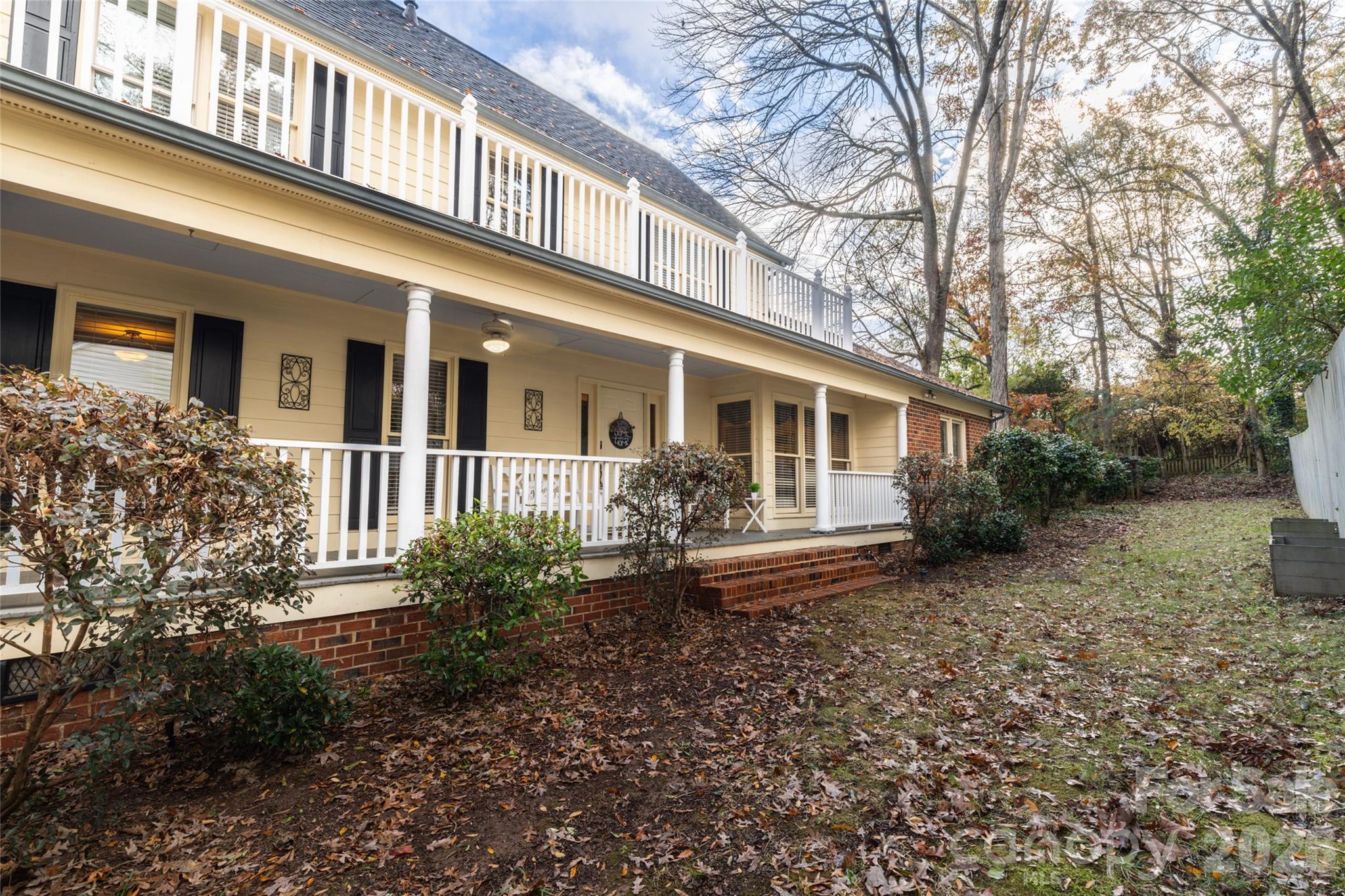 819 Willowhaven Court