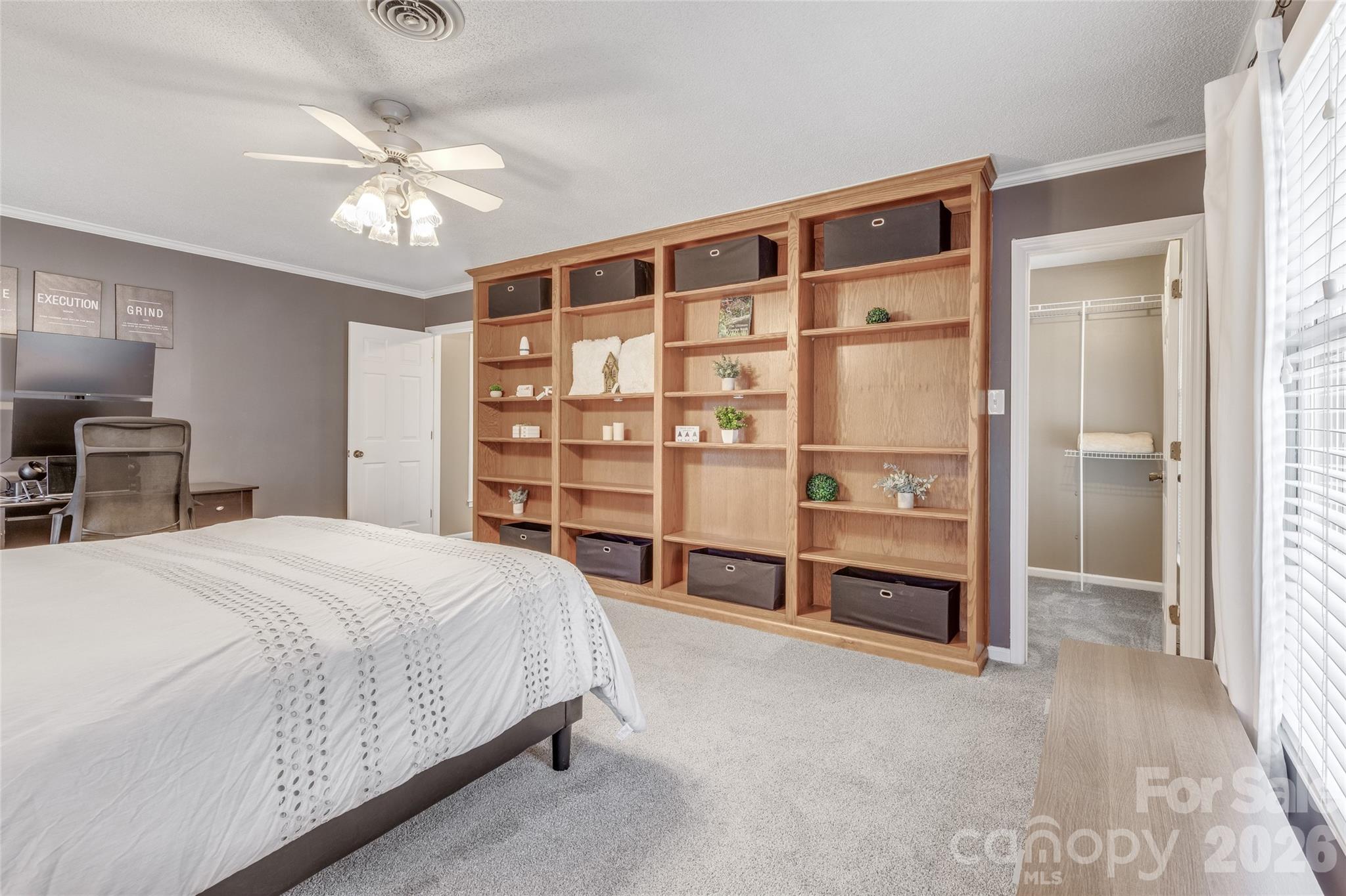 819 Willowhaven Court