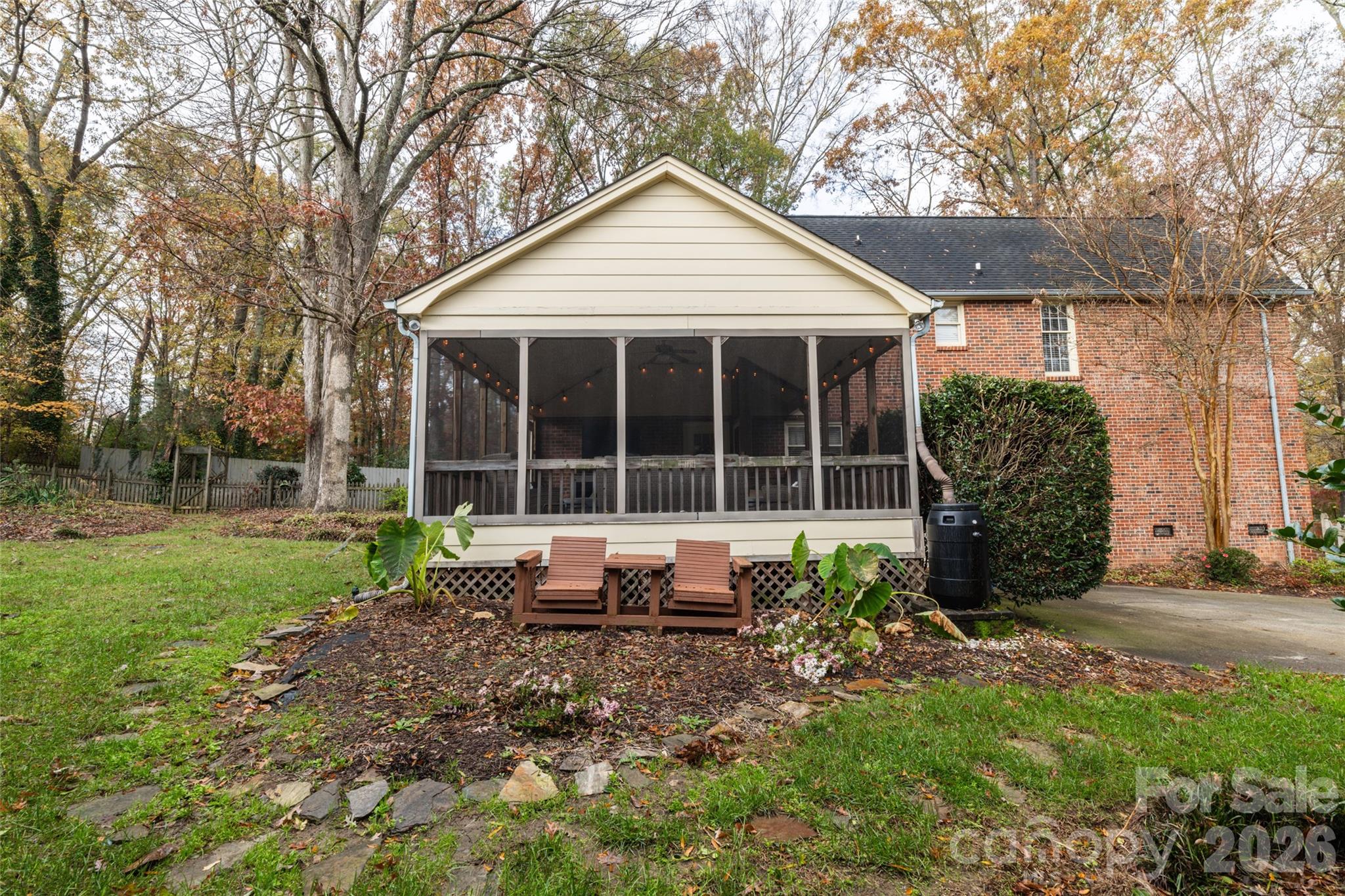 819 Willowhaven Court