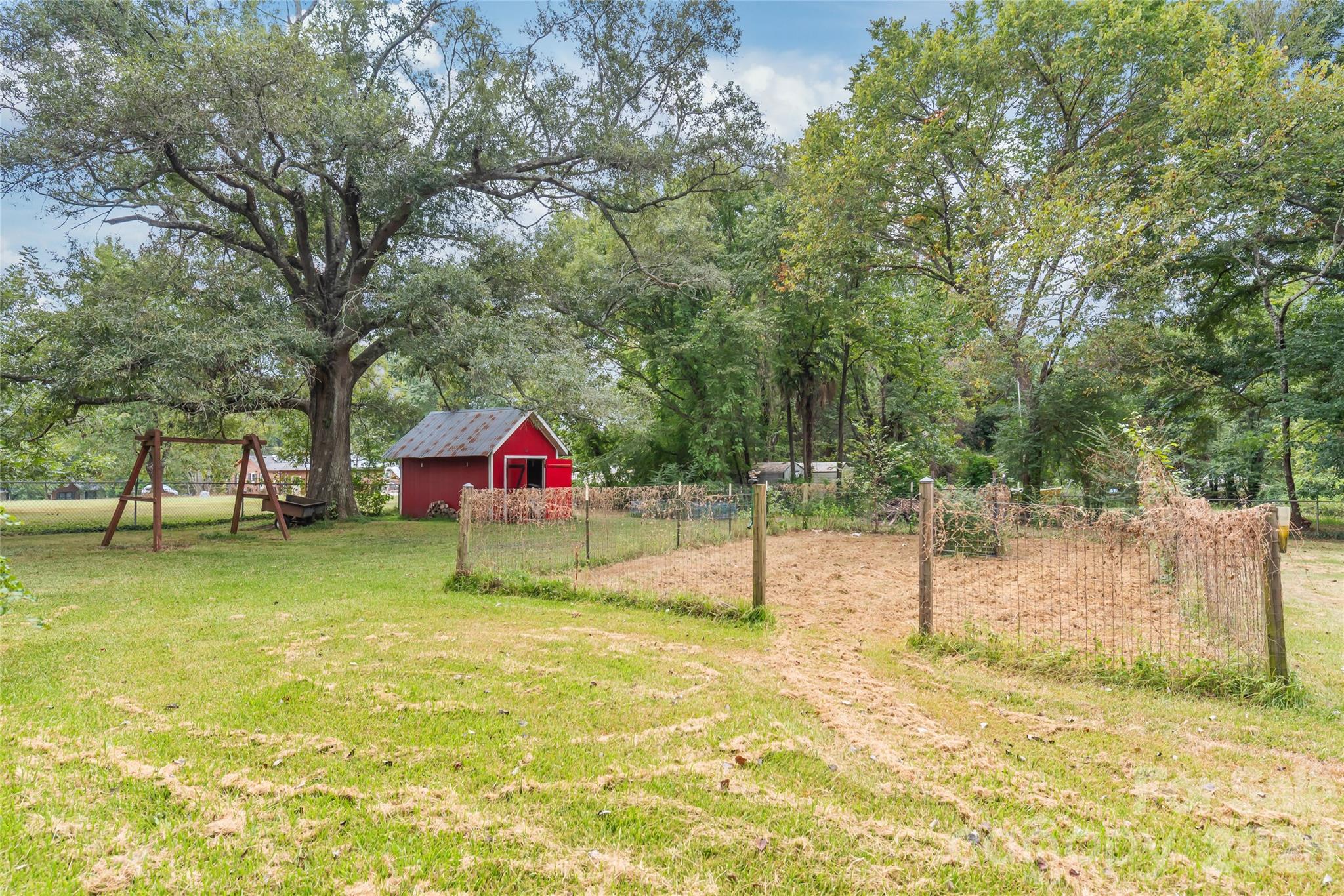 1011 Robin Lane