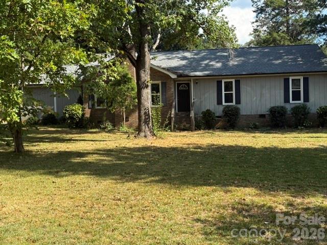 1011 Robin Lane