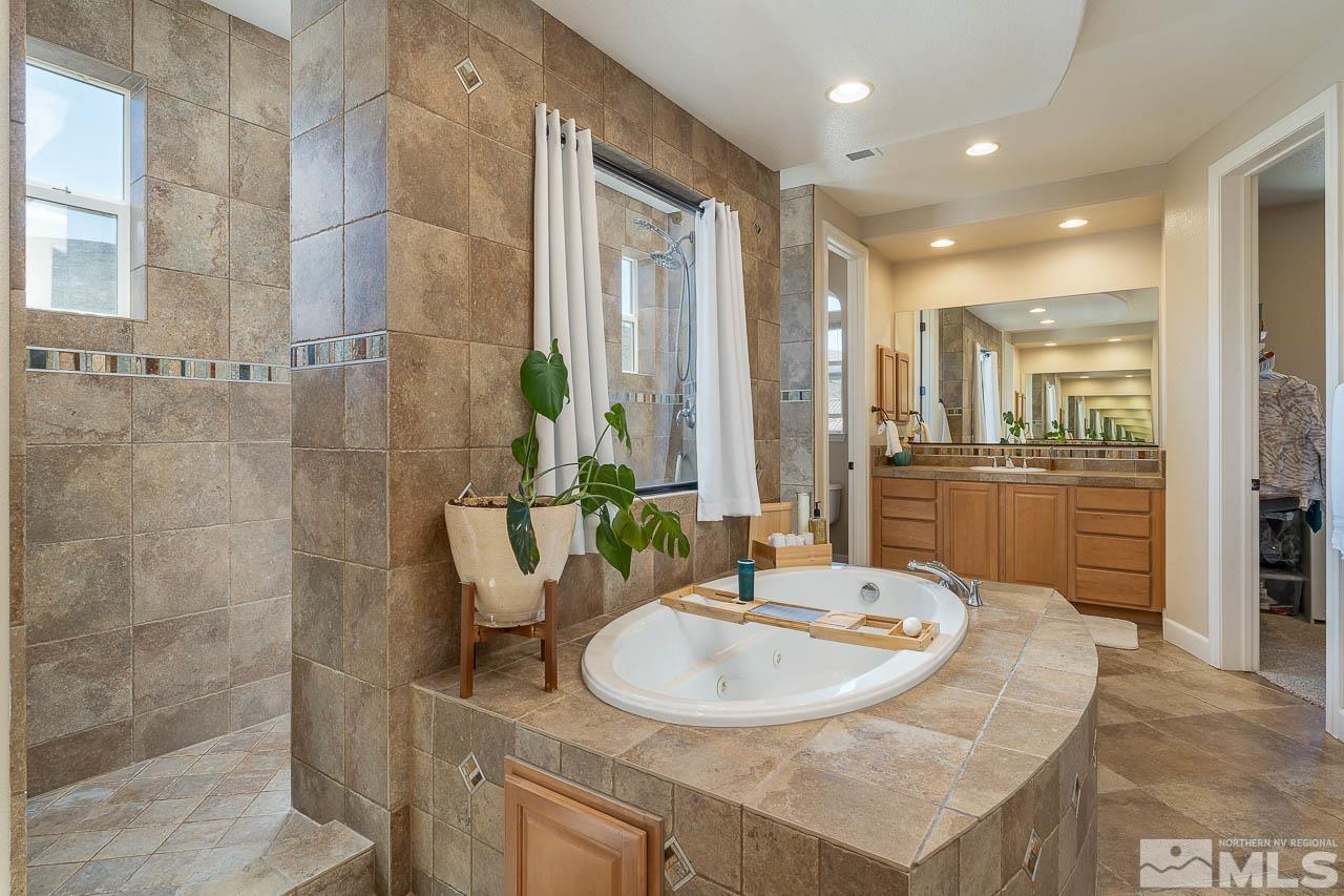 6240 Elk Ivory Drive