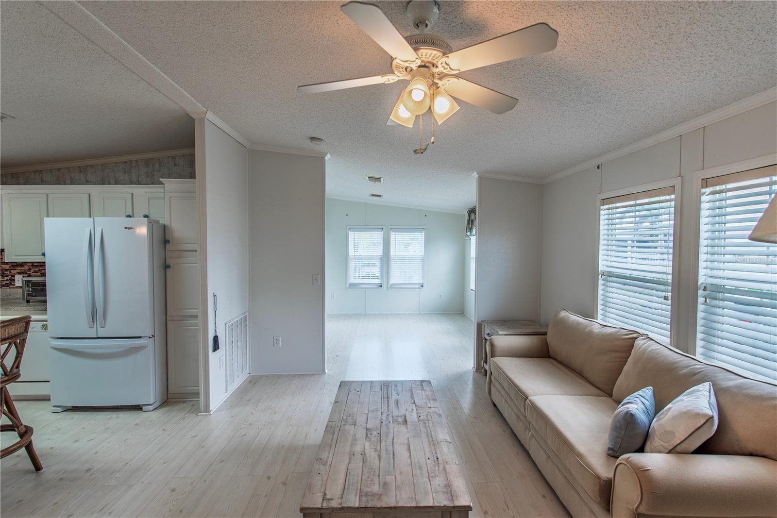 23 BRINK AVE