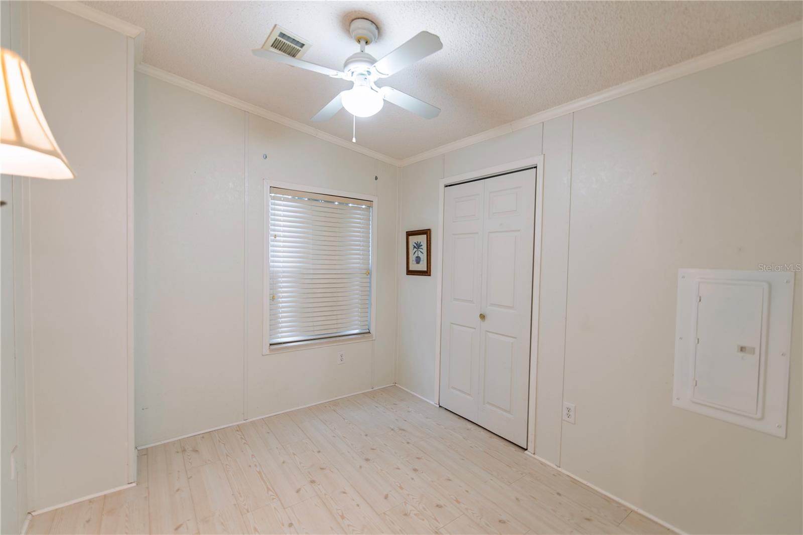23 BRINK AVE