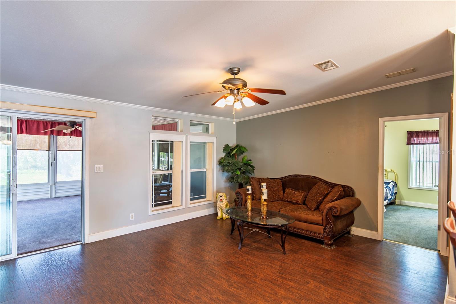 28 WINDMILL BLVD