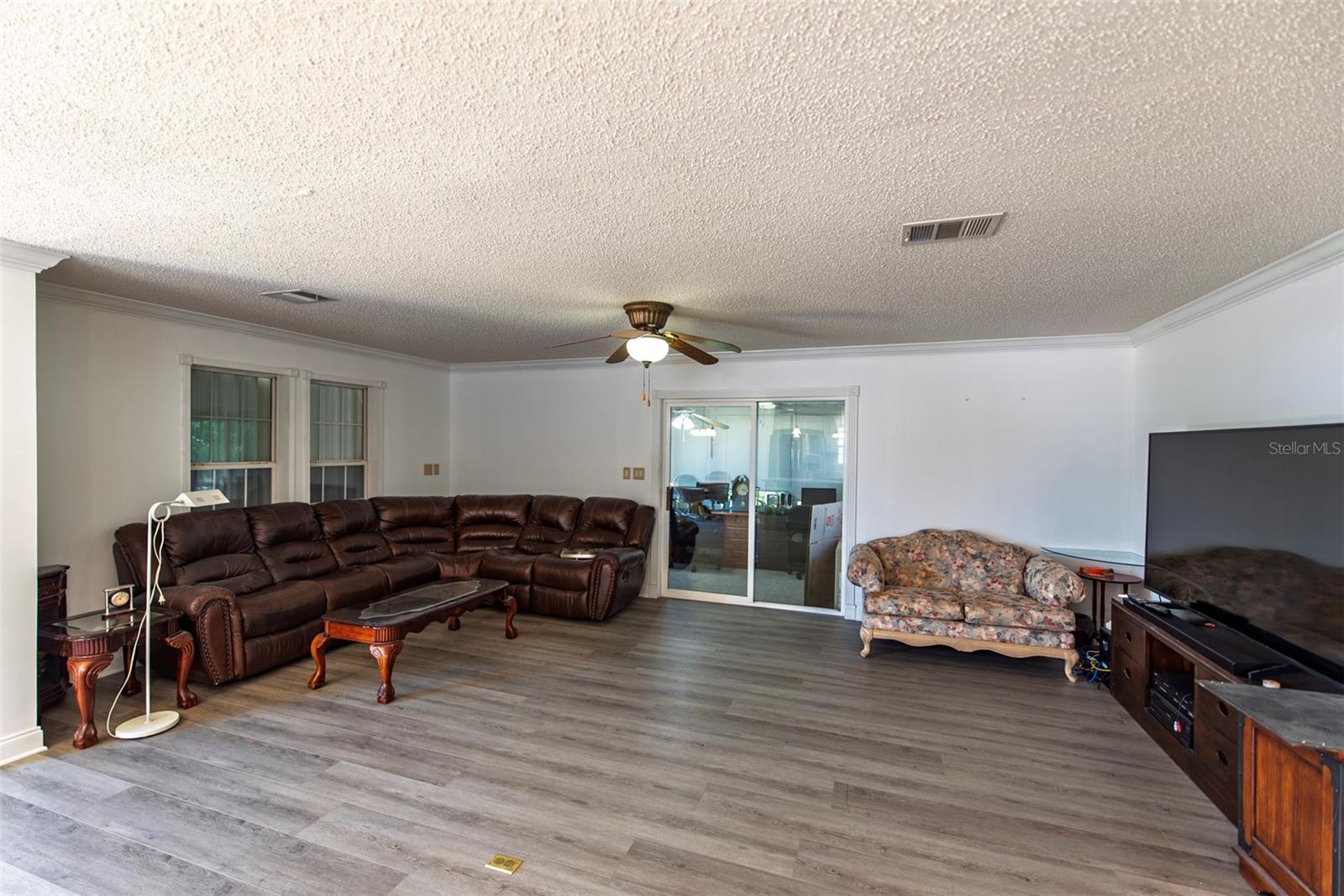 53 ROTTERDAM DR