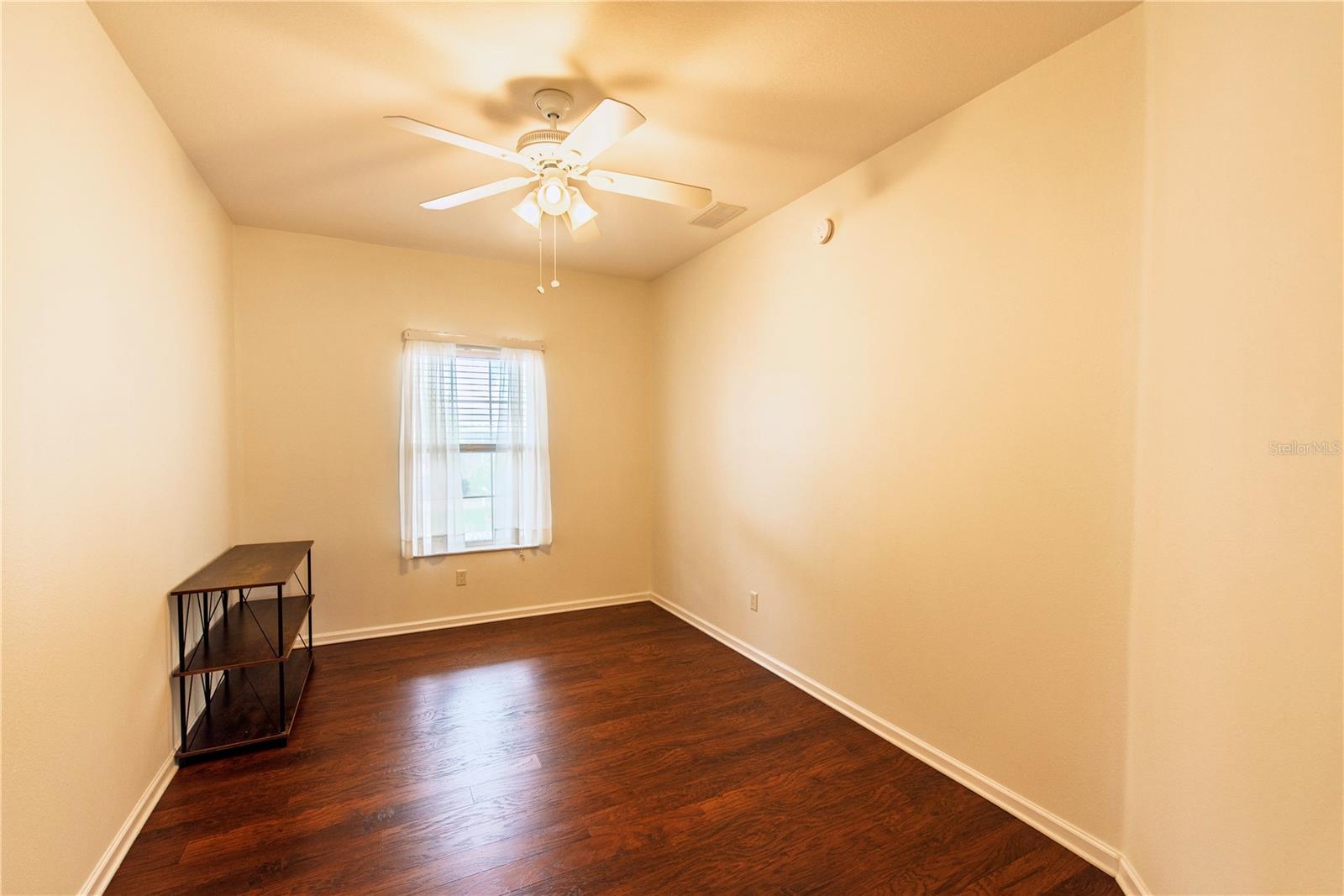 22 FREEMAN AVE
