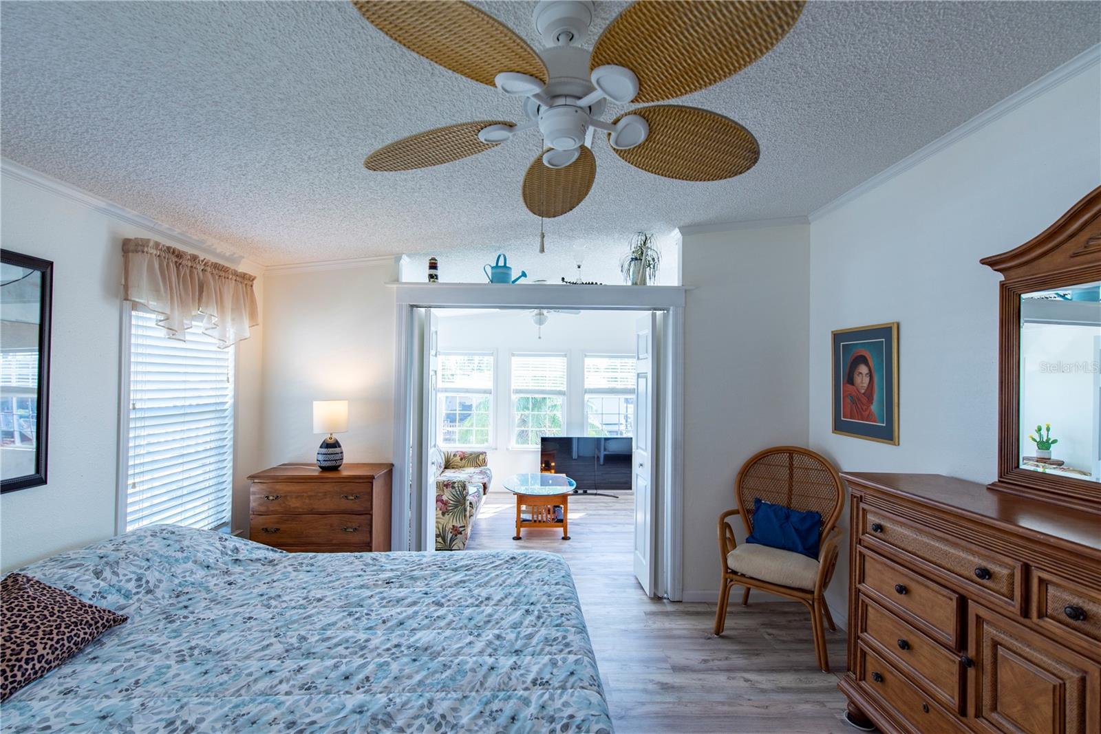 15 ROTTERDAM DR