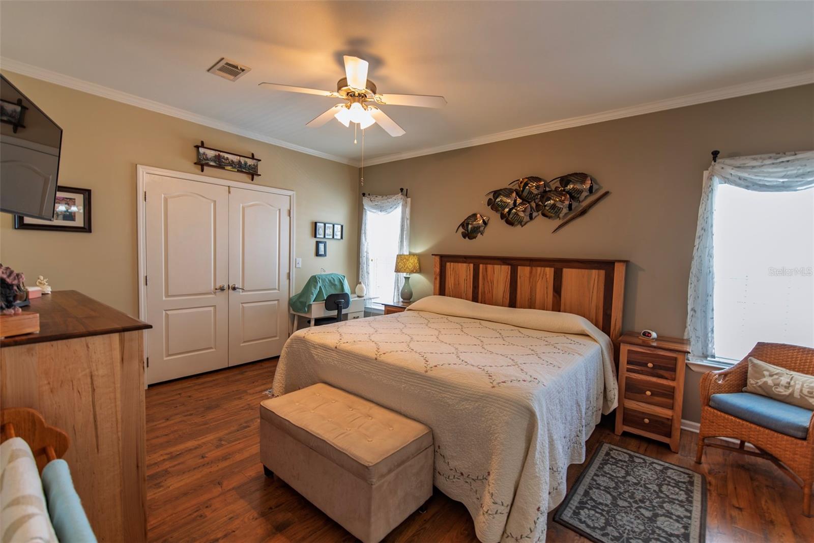 25 ALLIGATOR AVE