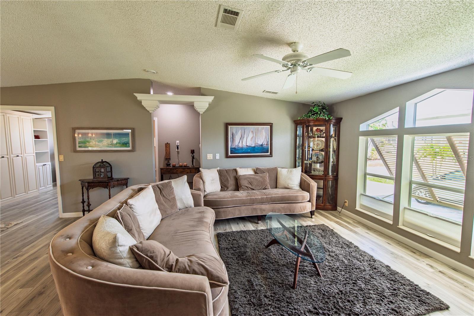 44 WINDMILL BLVD