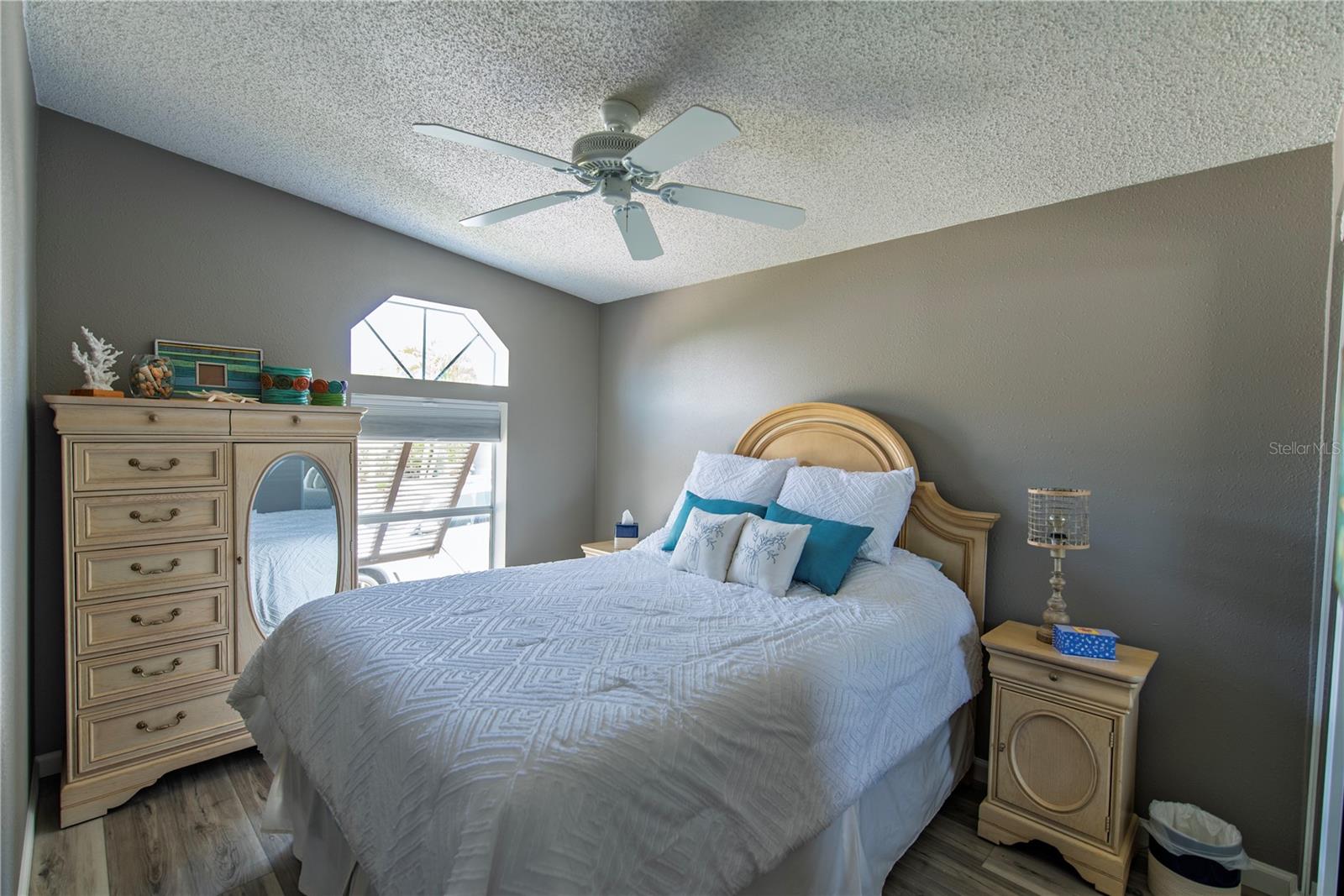 44 WINDMILL BLVD
