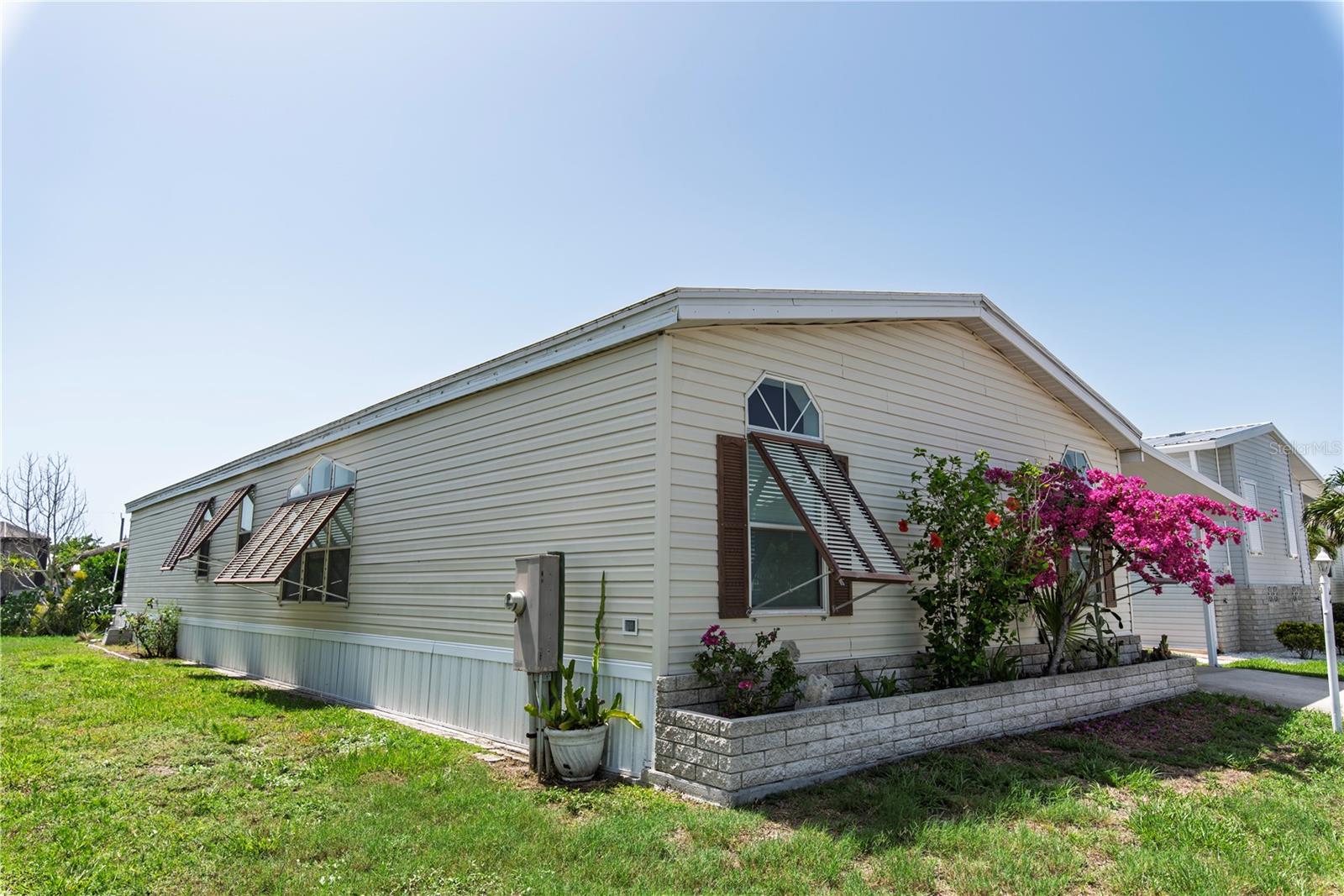 44 WINDMILL BLVD