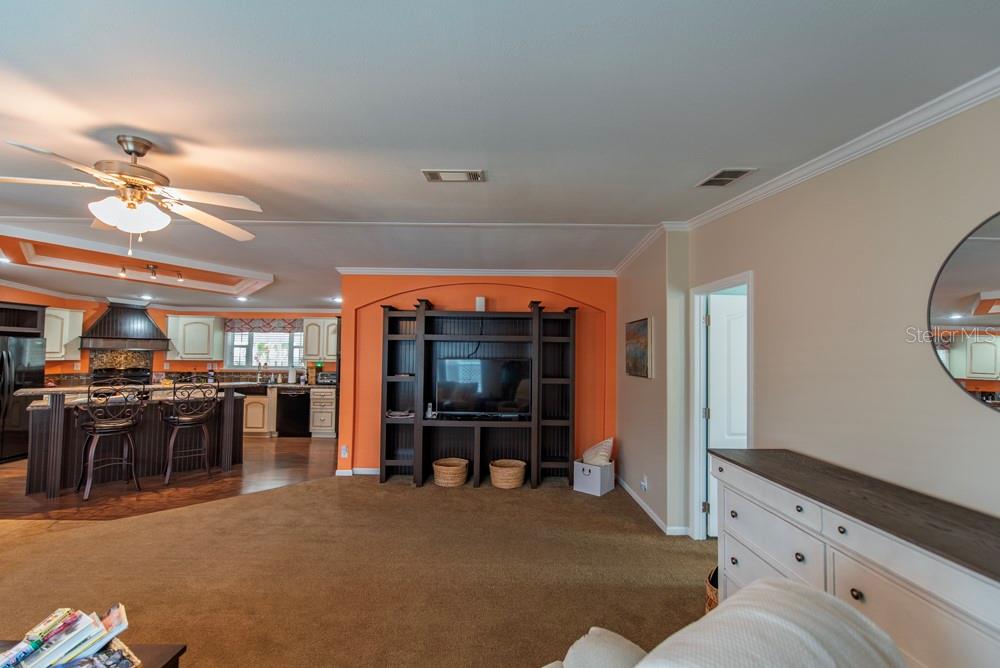 11 BRINK AVE