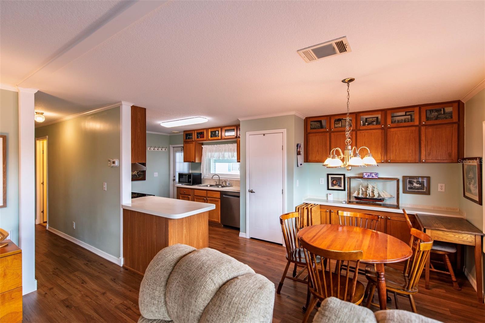 21 BRINK AVE