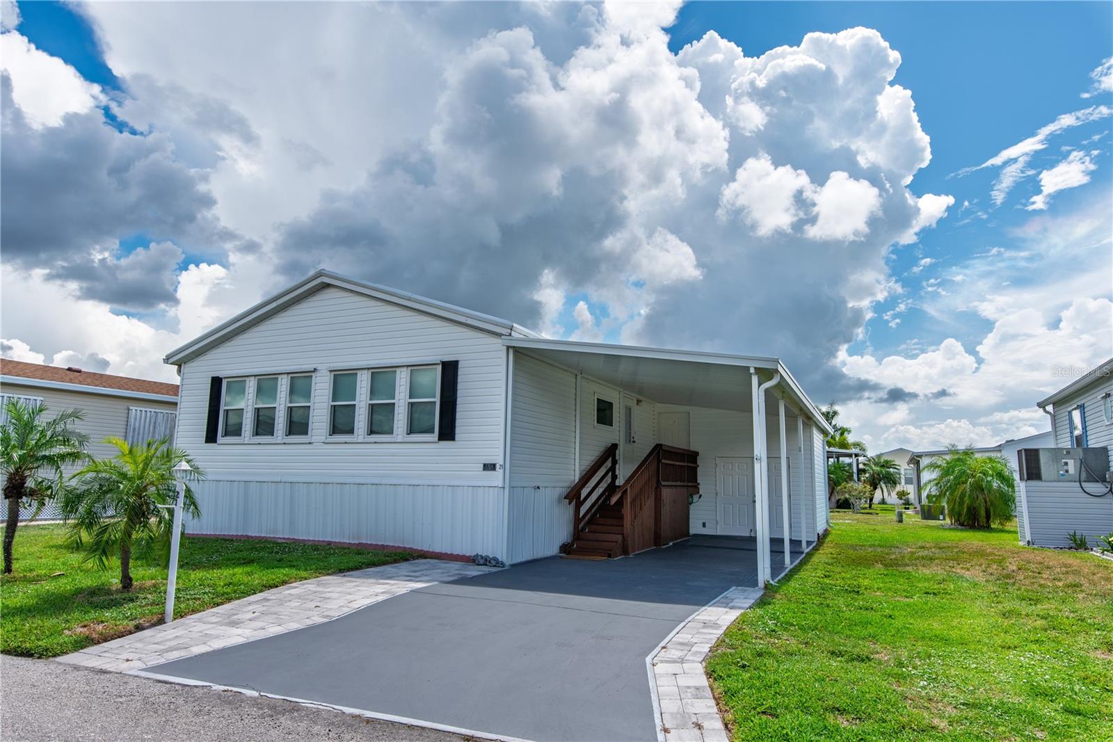21 BRINK AVE
