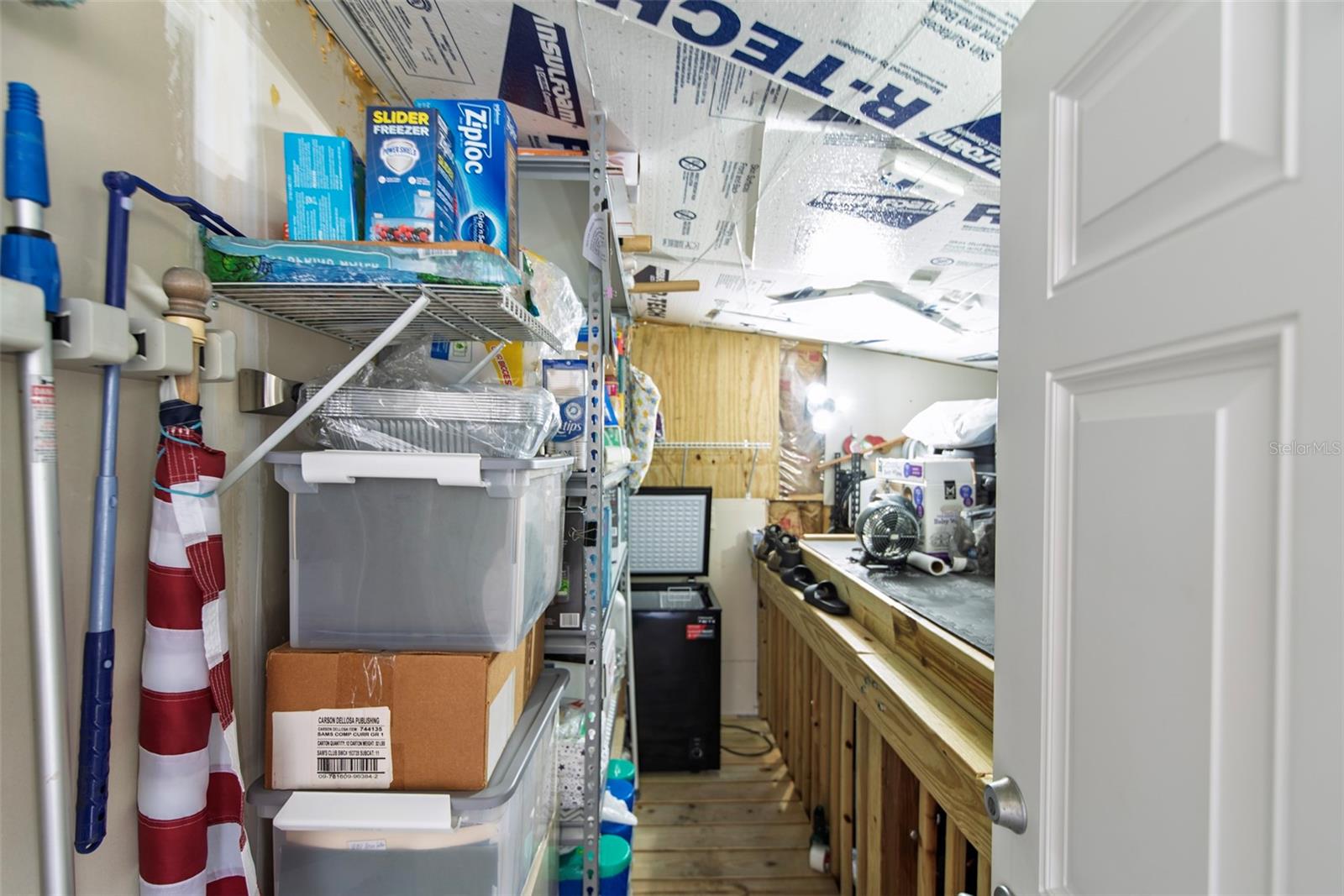 21 BRINK AVE