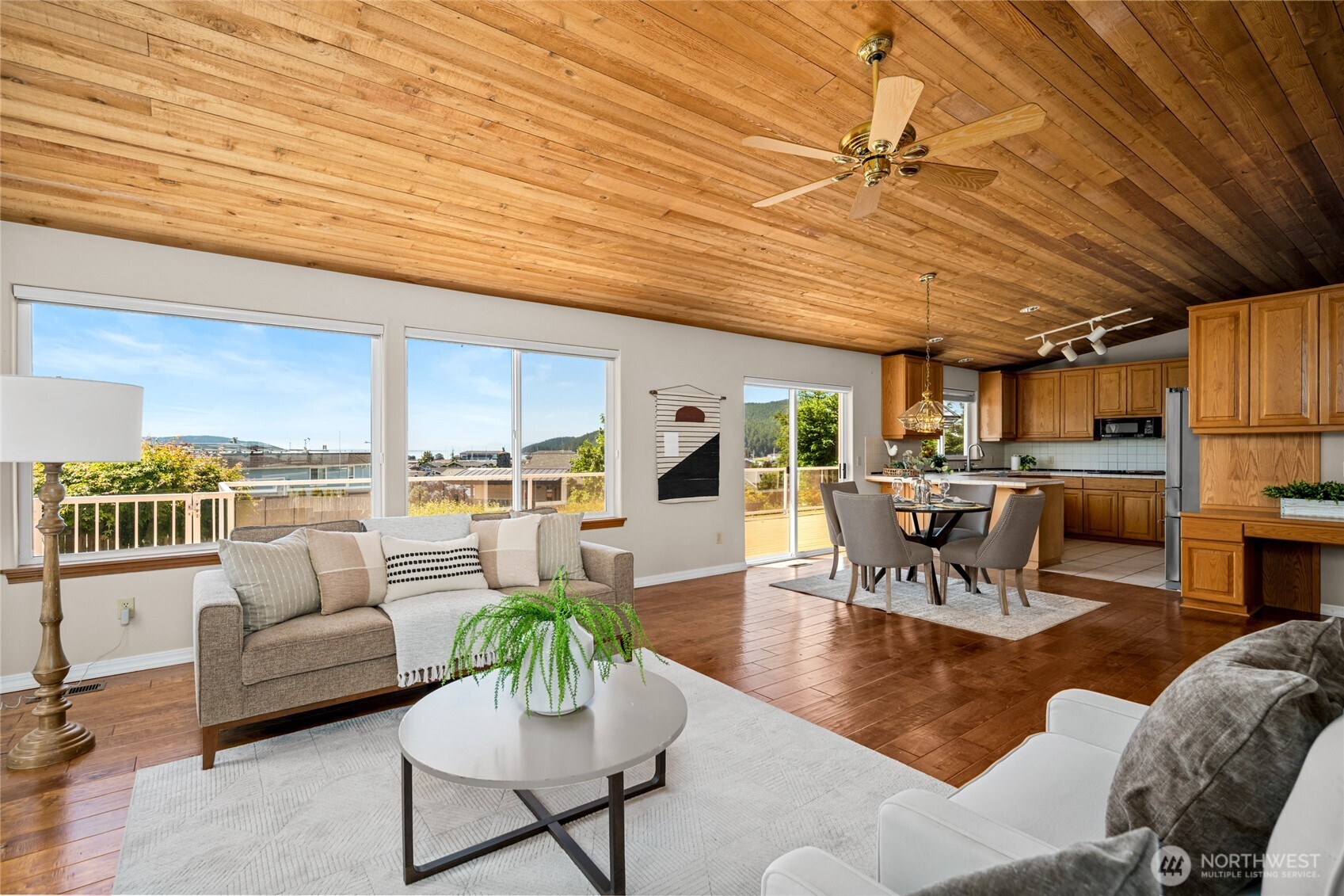 5305 Sterling Drive