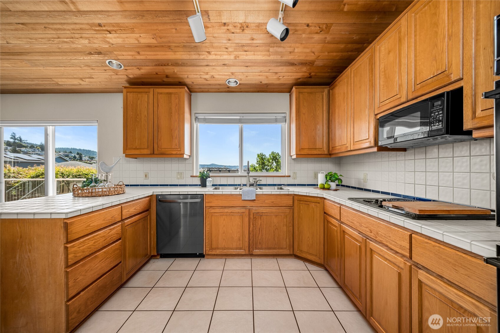 5305 Sterling Drive