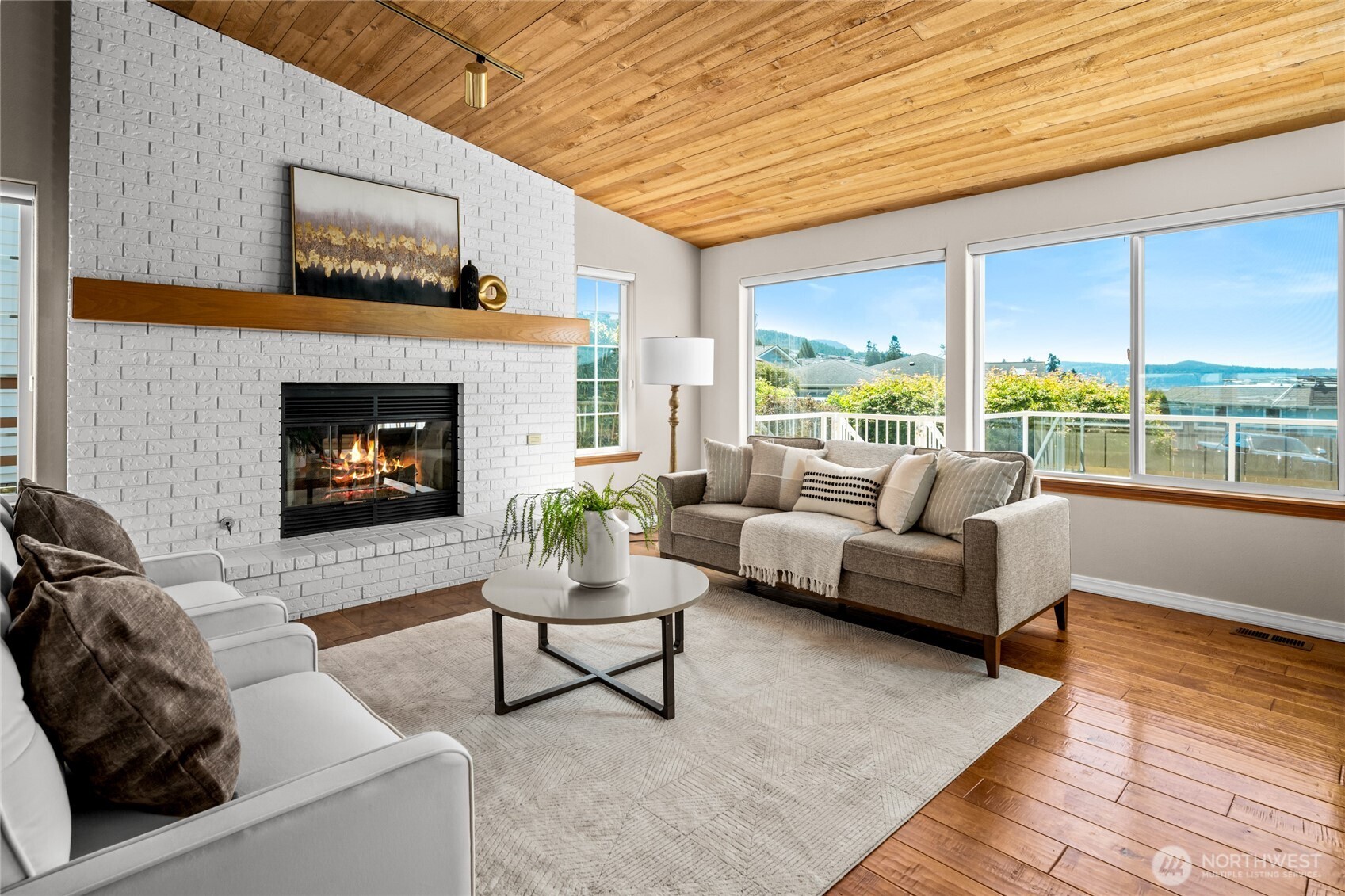 5305 Sterling Drive
