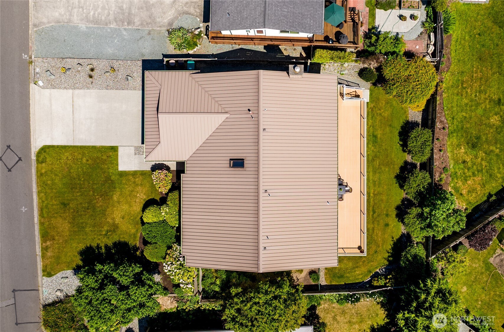 5305 Sterling Drive