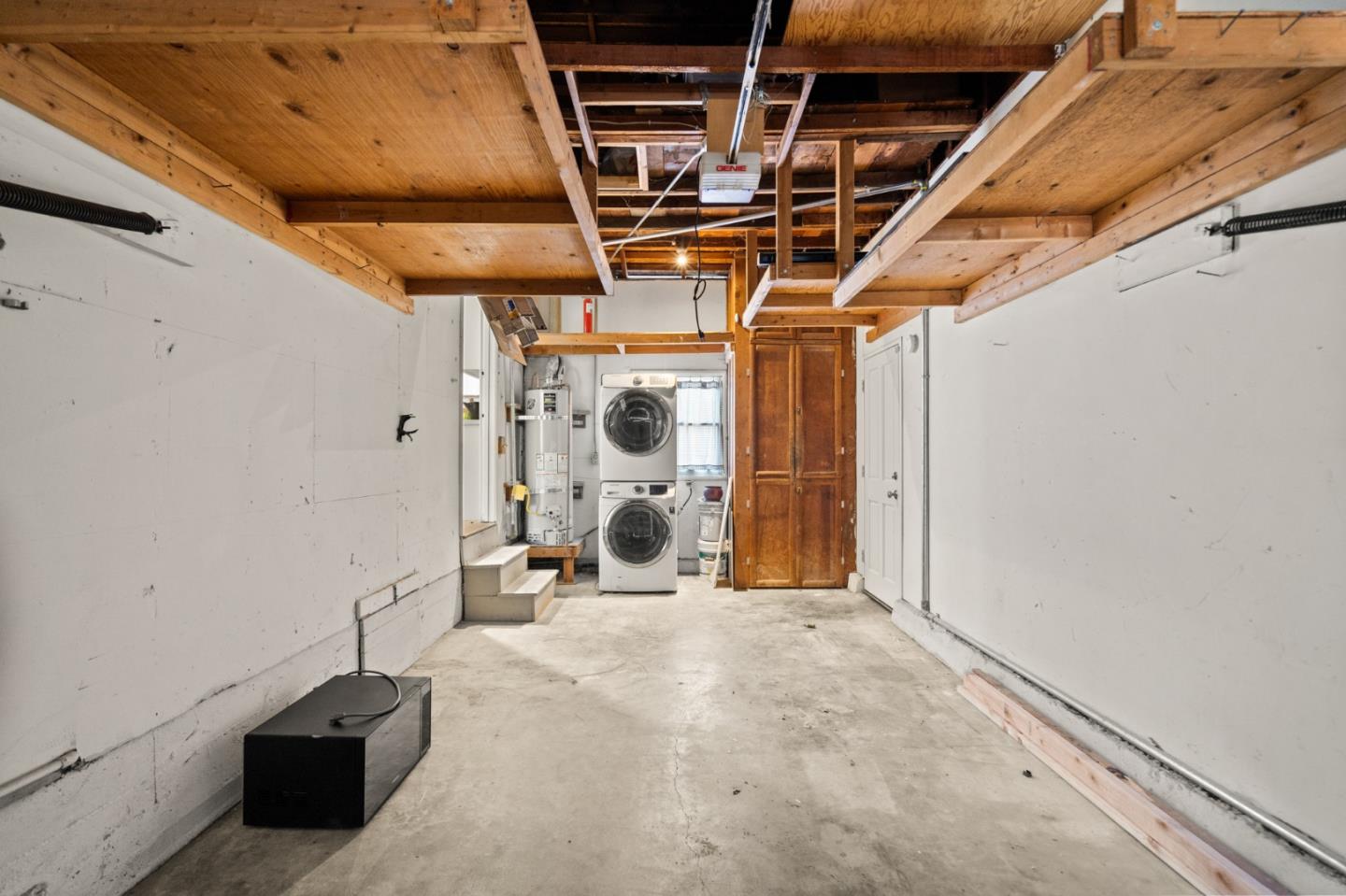 1035 Oakland AVE