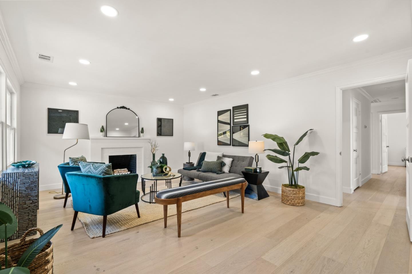 1035 Oakland AVE