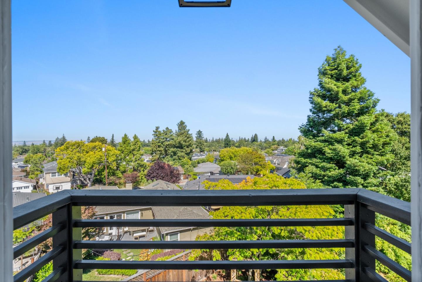 125 Garnet AVE