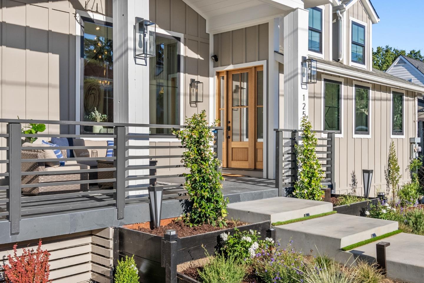 125 Garnet AVE