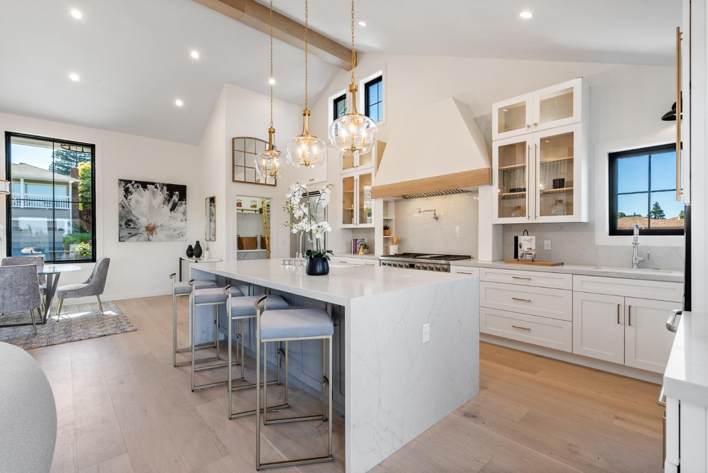 125 Garnet AVE