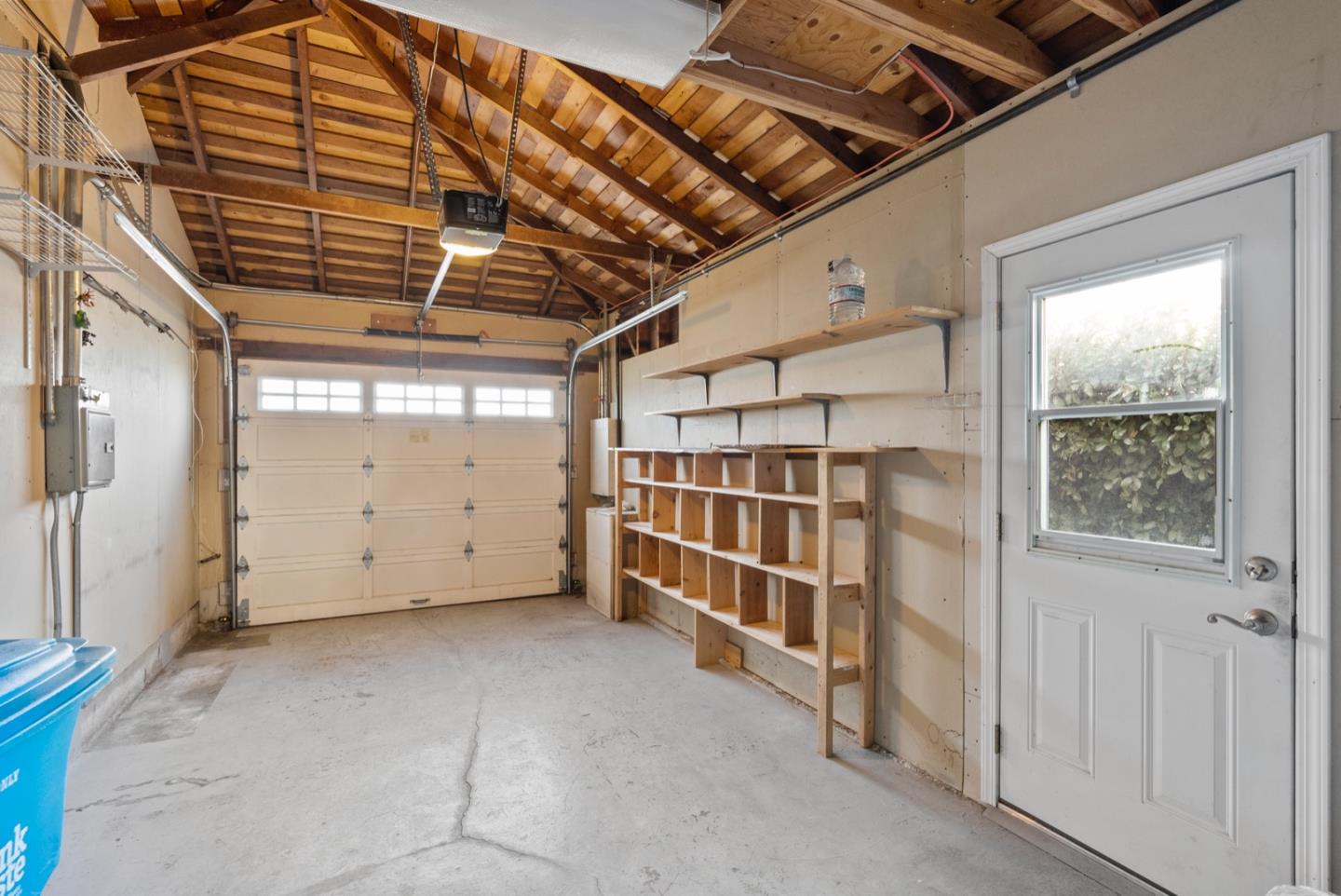 2133 Greenwood AVE