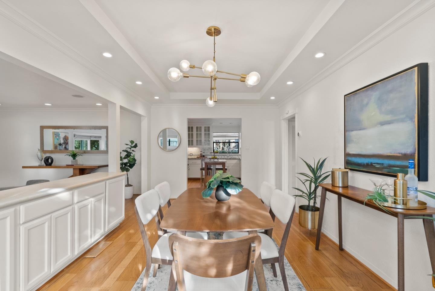 2133 Greenwood AVE
