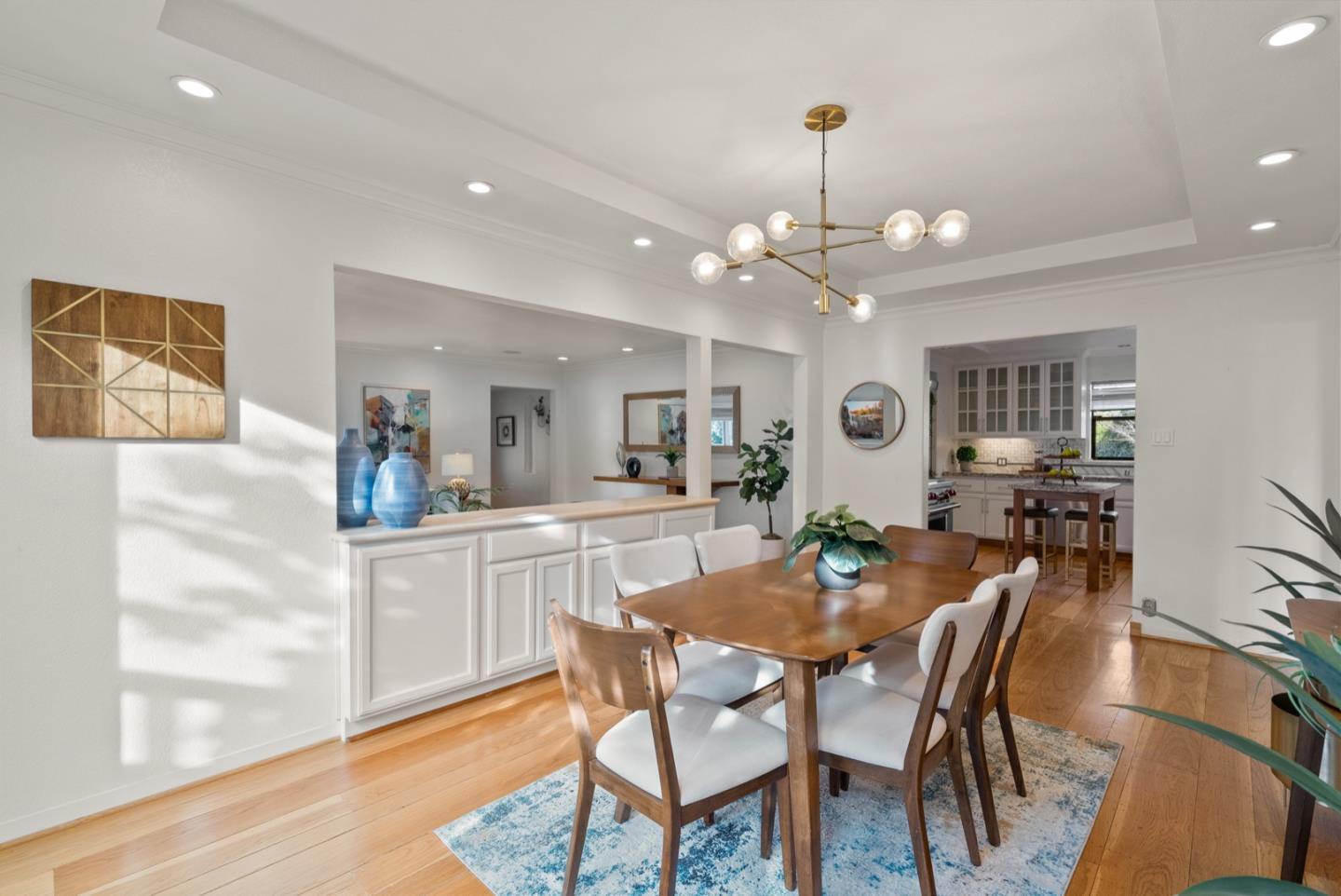 2133 Greenwood AVE