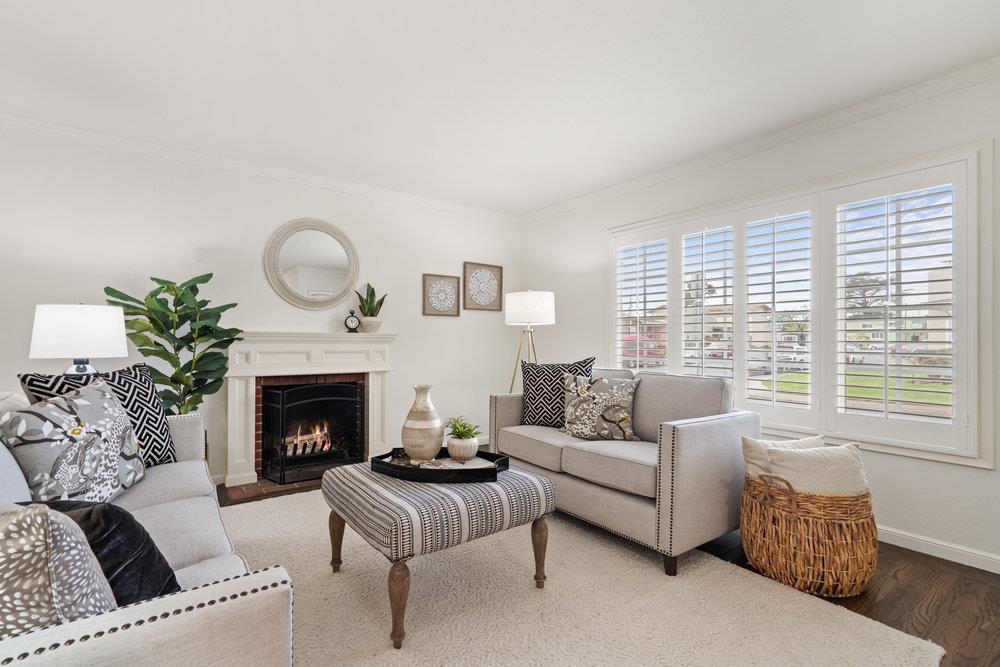 2 Emerald CT