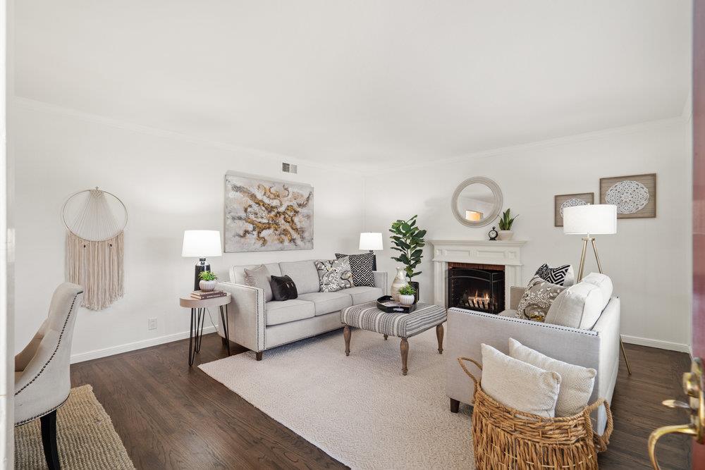 2 Emerald CT