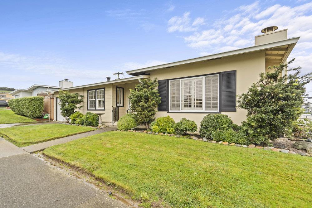 2 Emerald CT